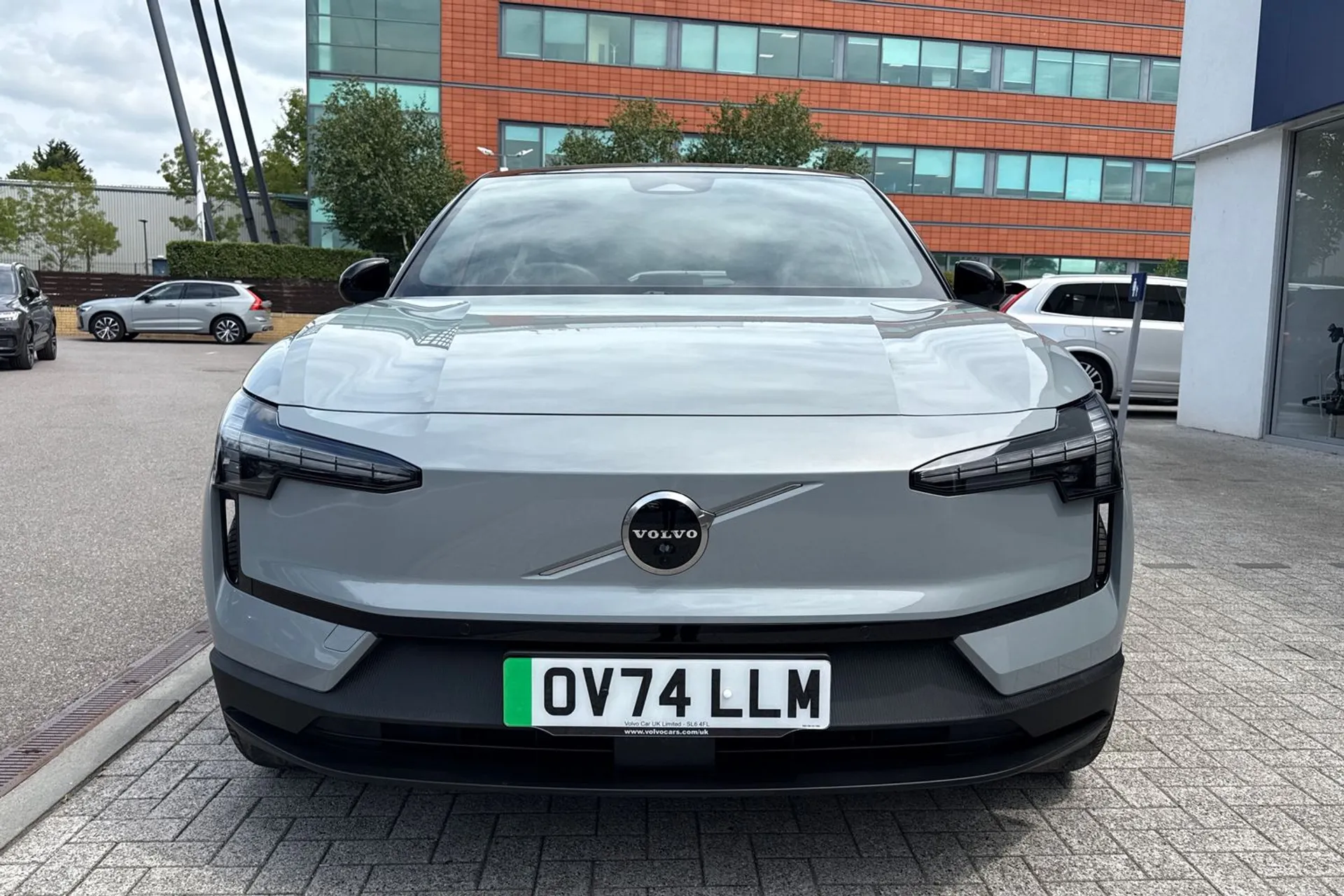Volvo EX30 thumbnail image number 12