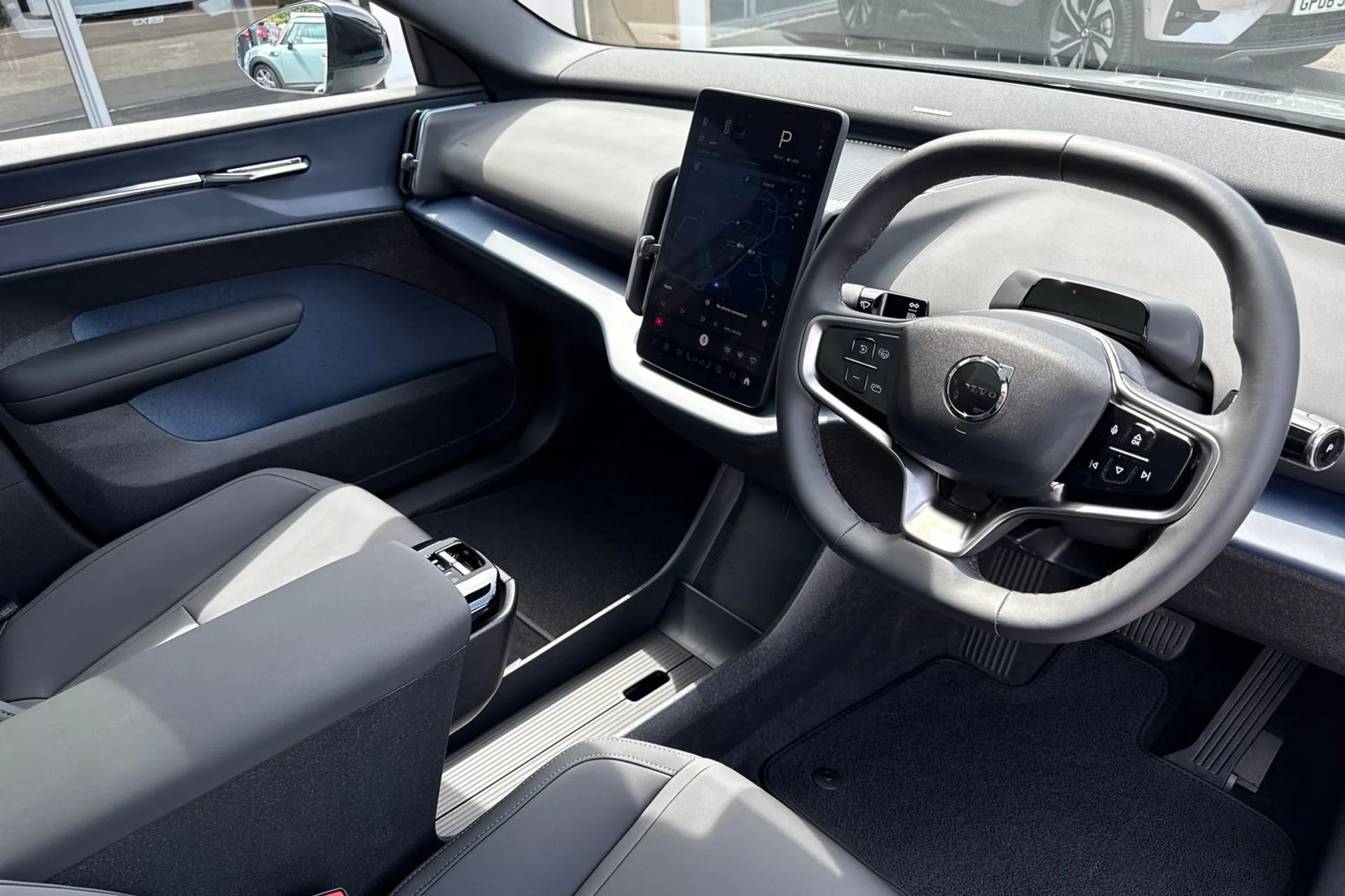Volvo EX30 thumbnail image number 5