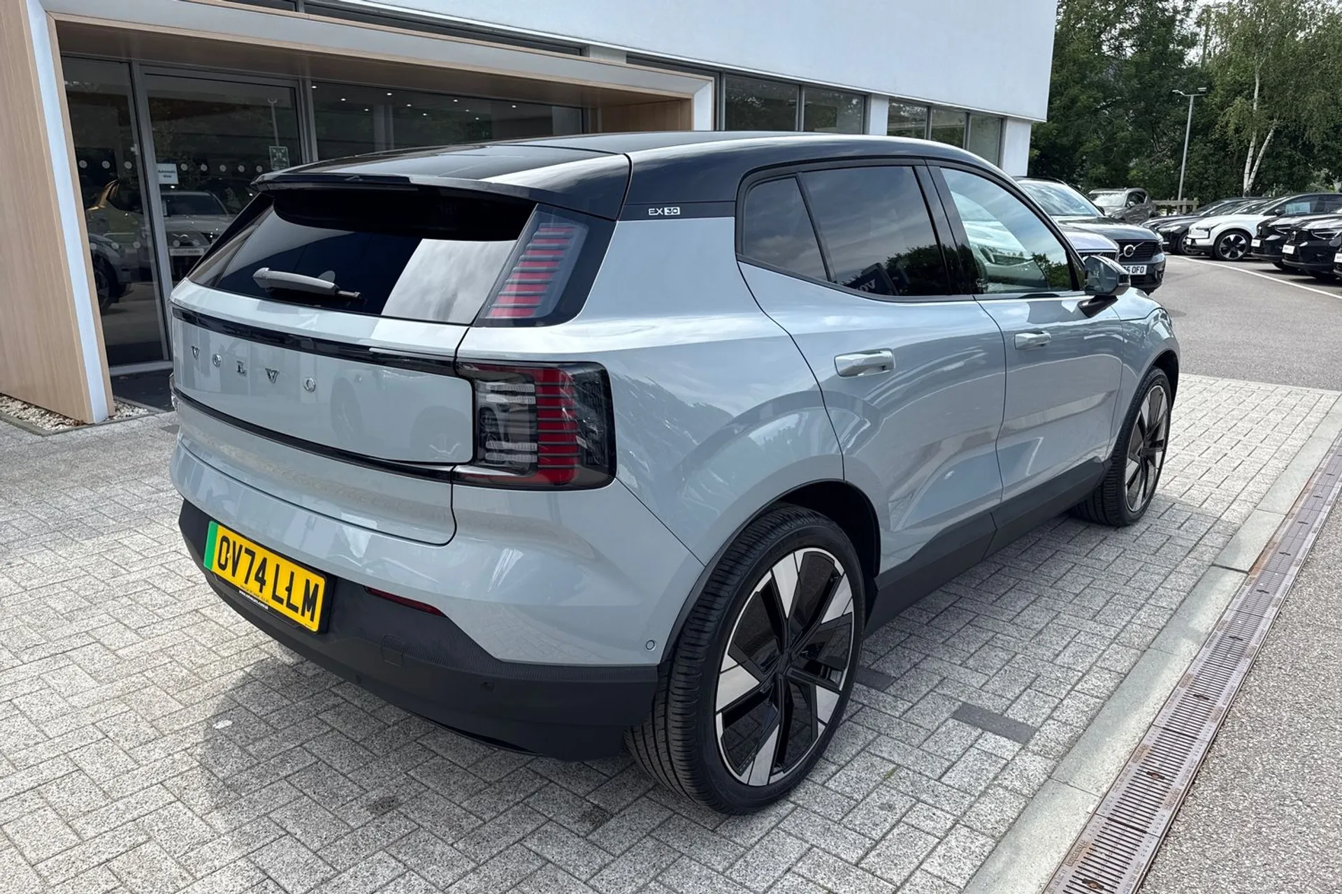 Volvo EX30 thumbnail image number 7