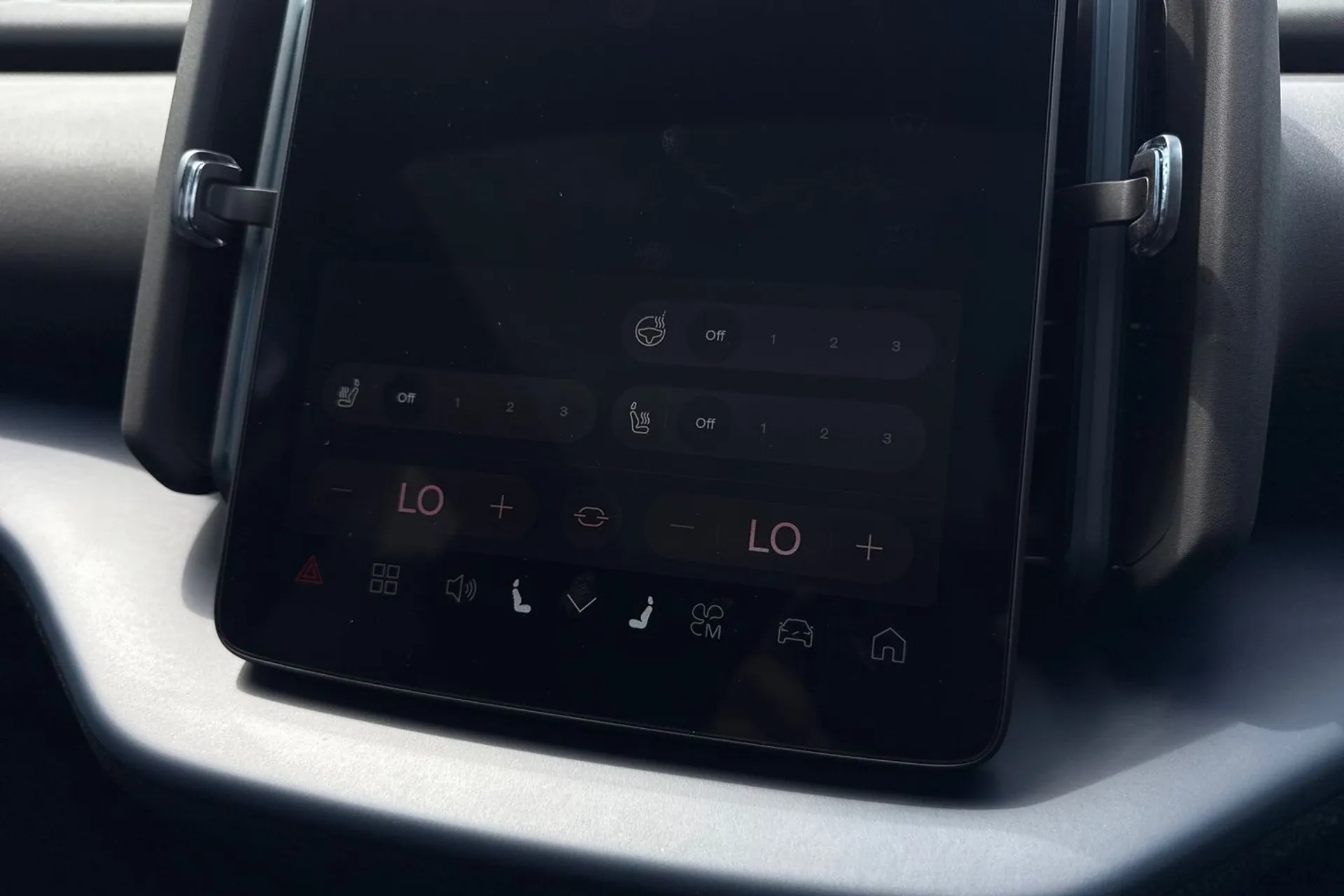 Volvo EX30 thumbnail image number 39