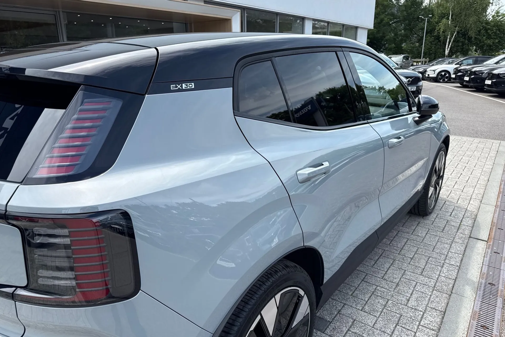 Volvo EX30 thumbnail image number 14