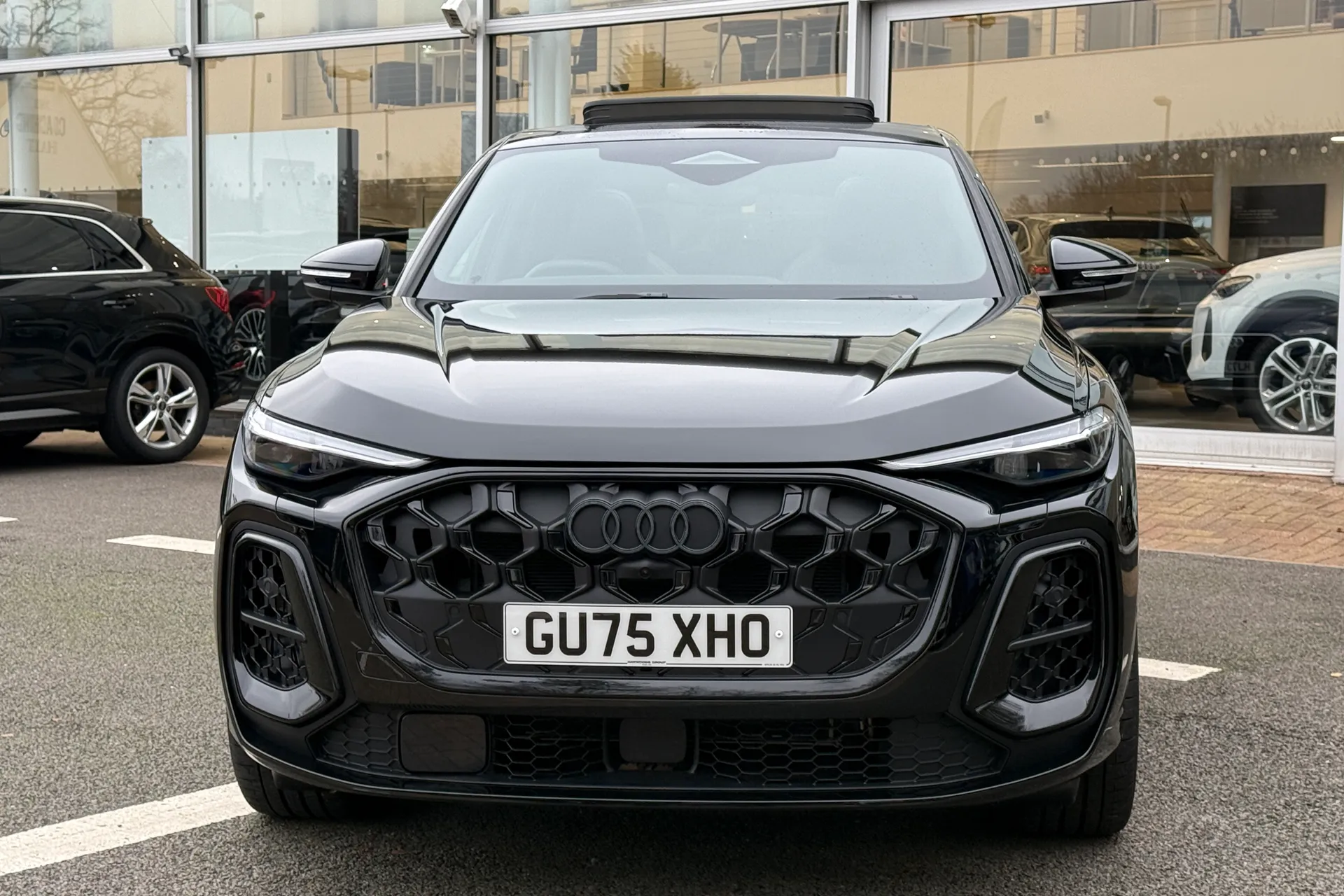 Audi Q5 thumbnail image number 17