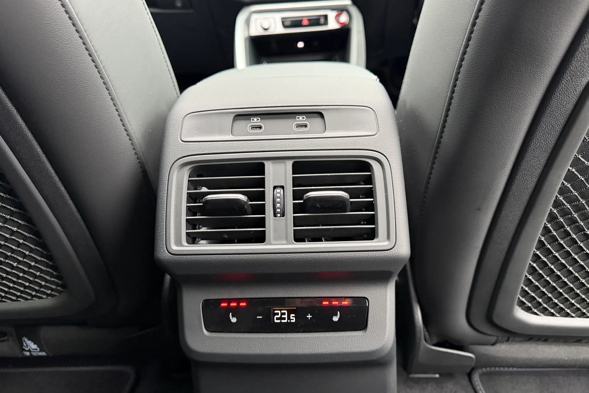 Audi Q5 thumbnail image number 35