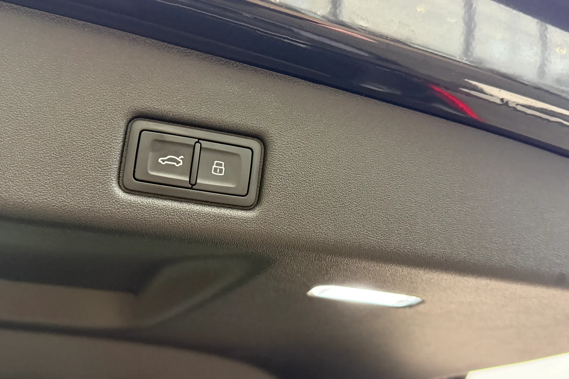 Audi Q5 thumbnail image number 28