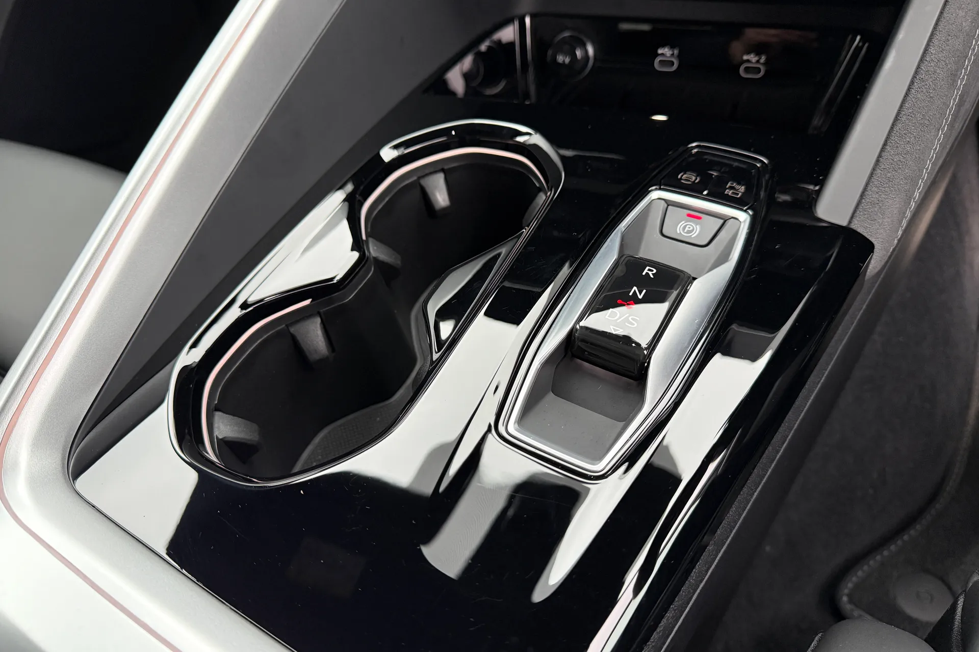 Audi Q5 thumbnail image number 50