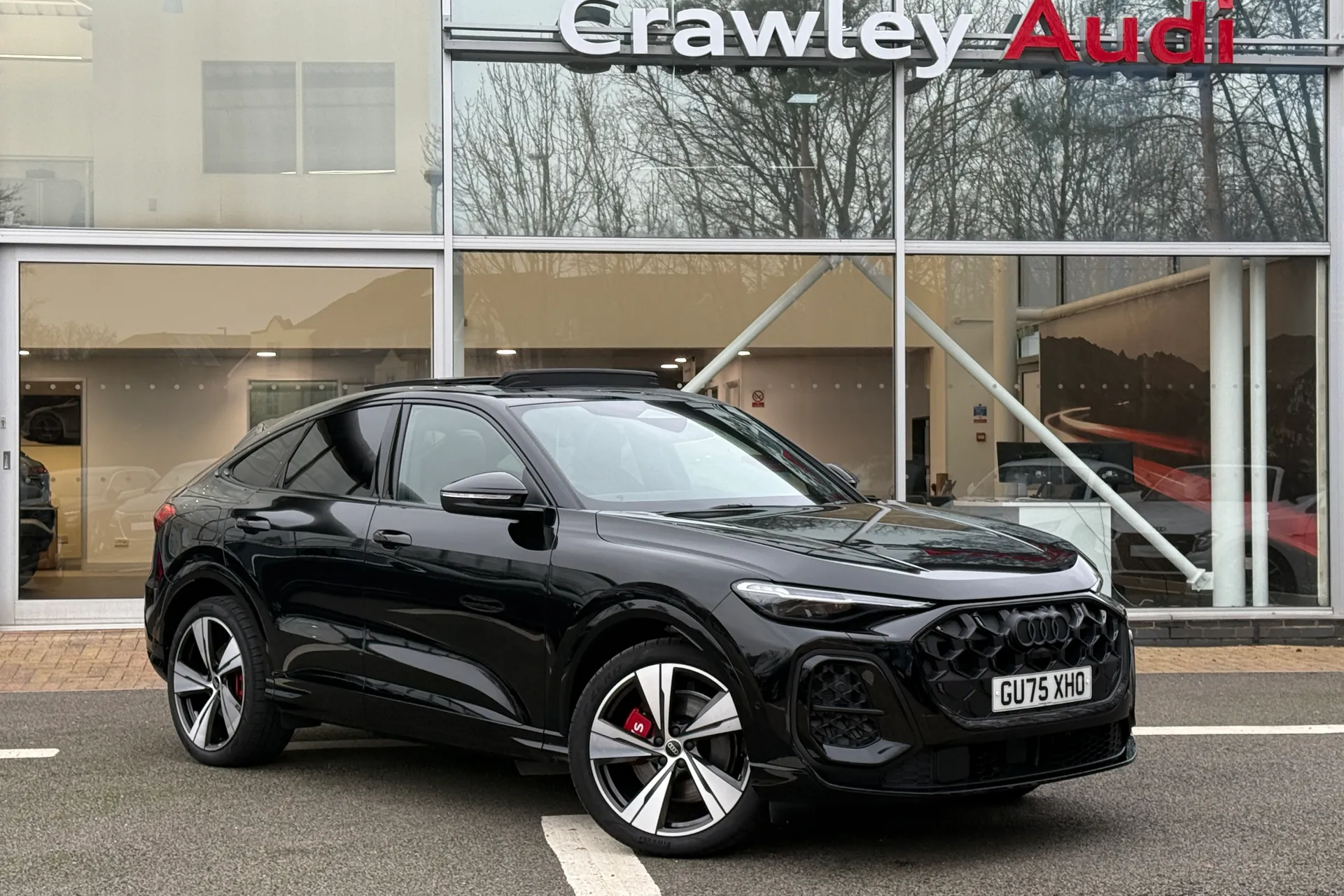 Audi Q5 focused image