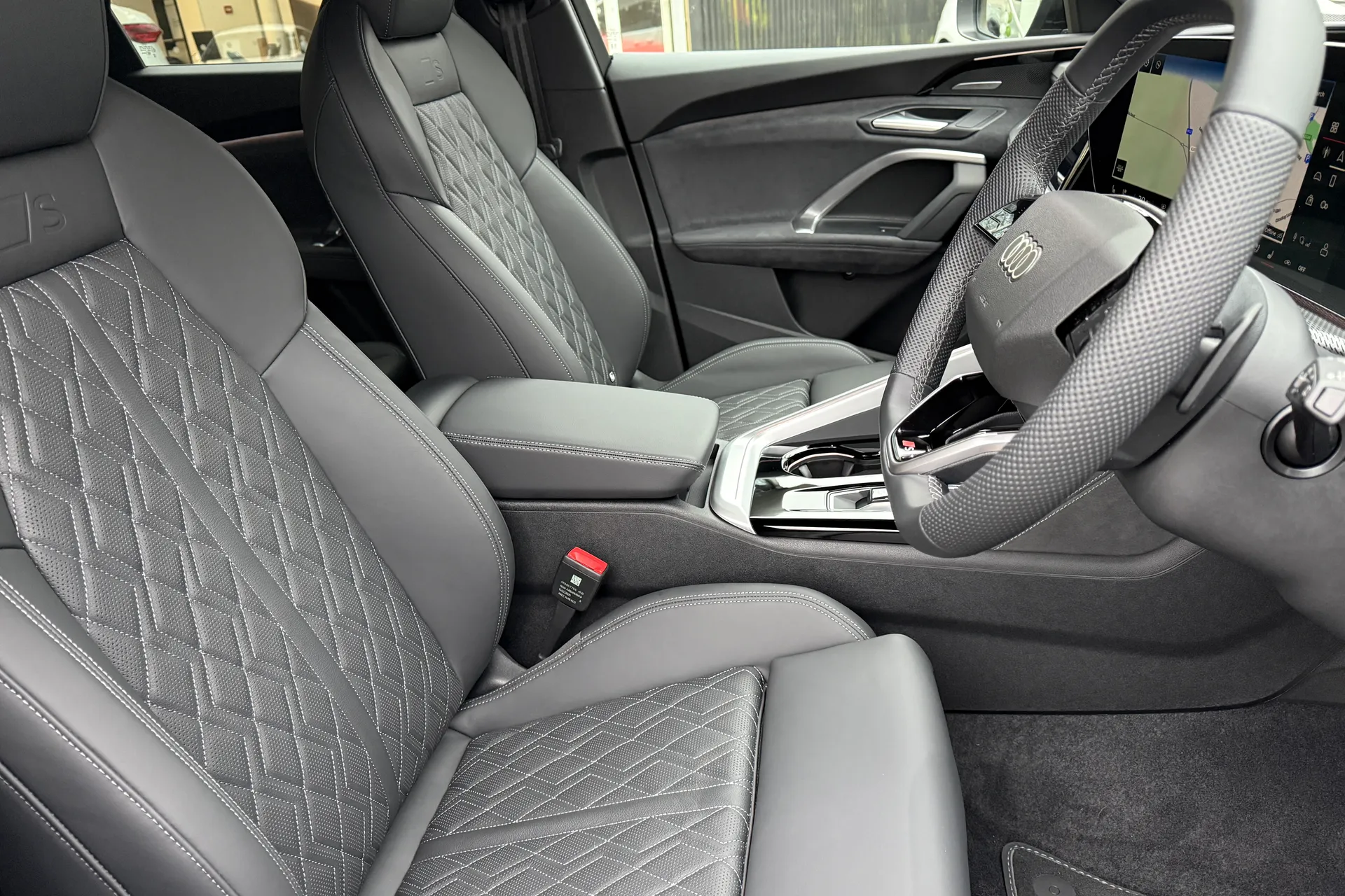 Audi Q5 thumbnail image number 48