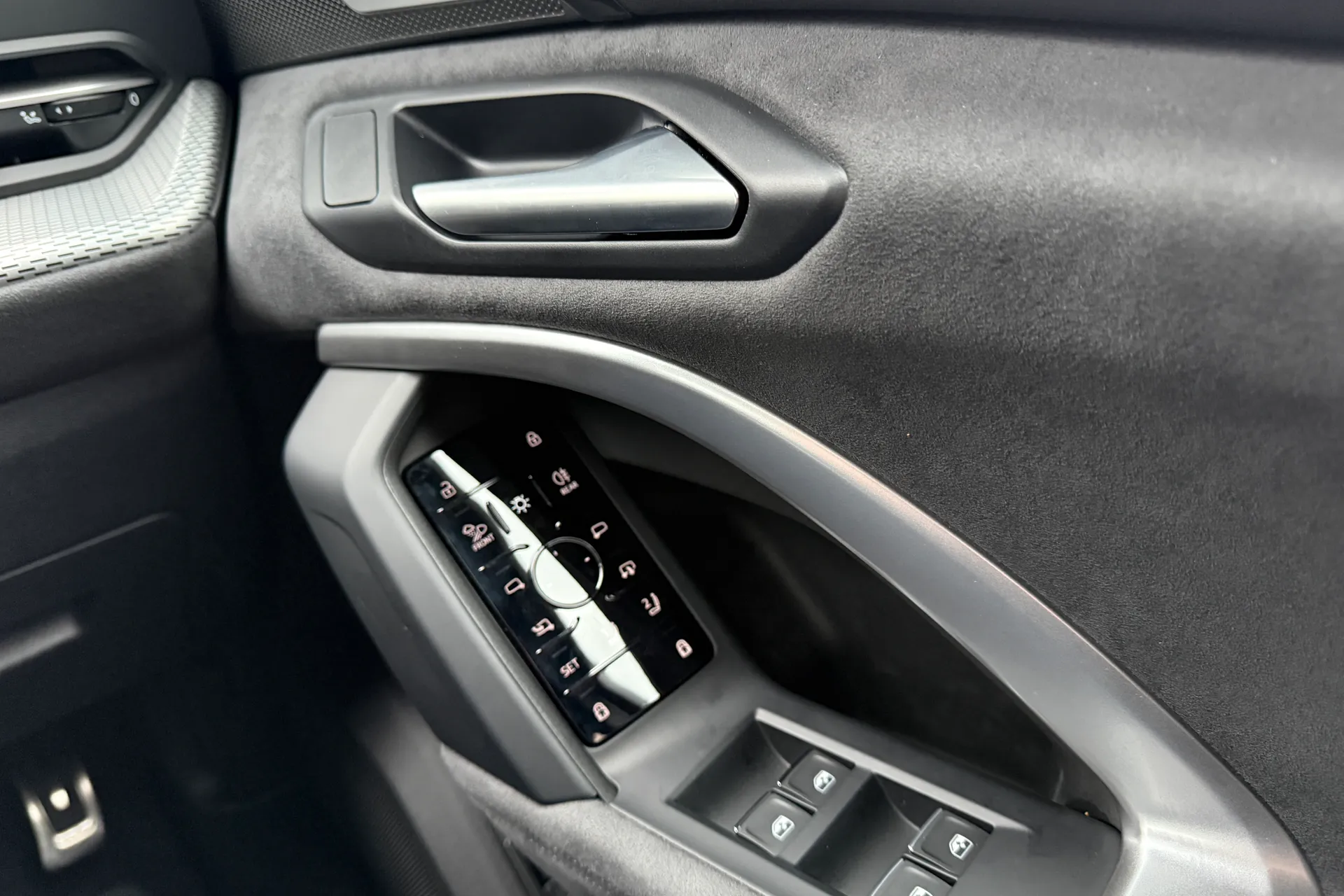 Audi Q5 thumbnail image number 47