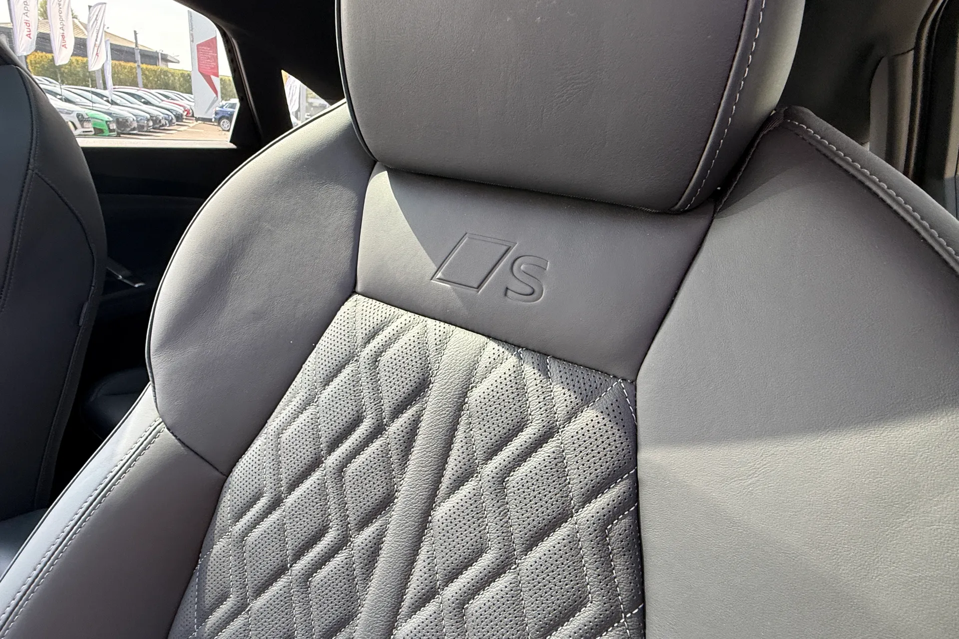 Audi Q5 thumbnail image number 42