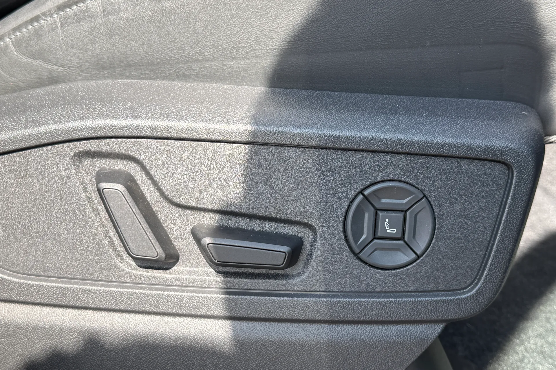 Audi Q5 thumbnail image number 20