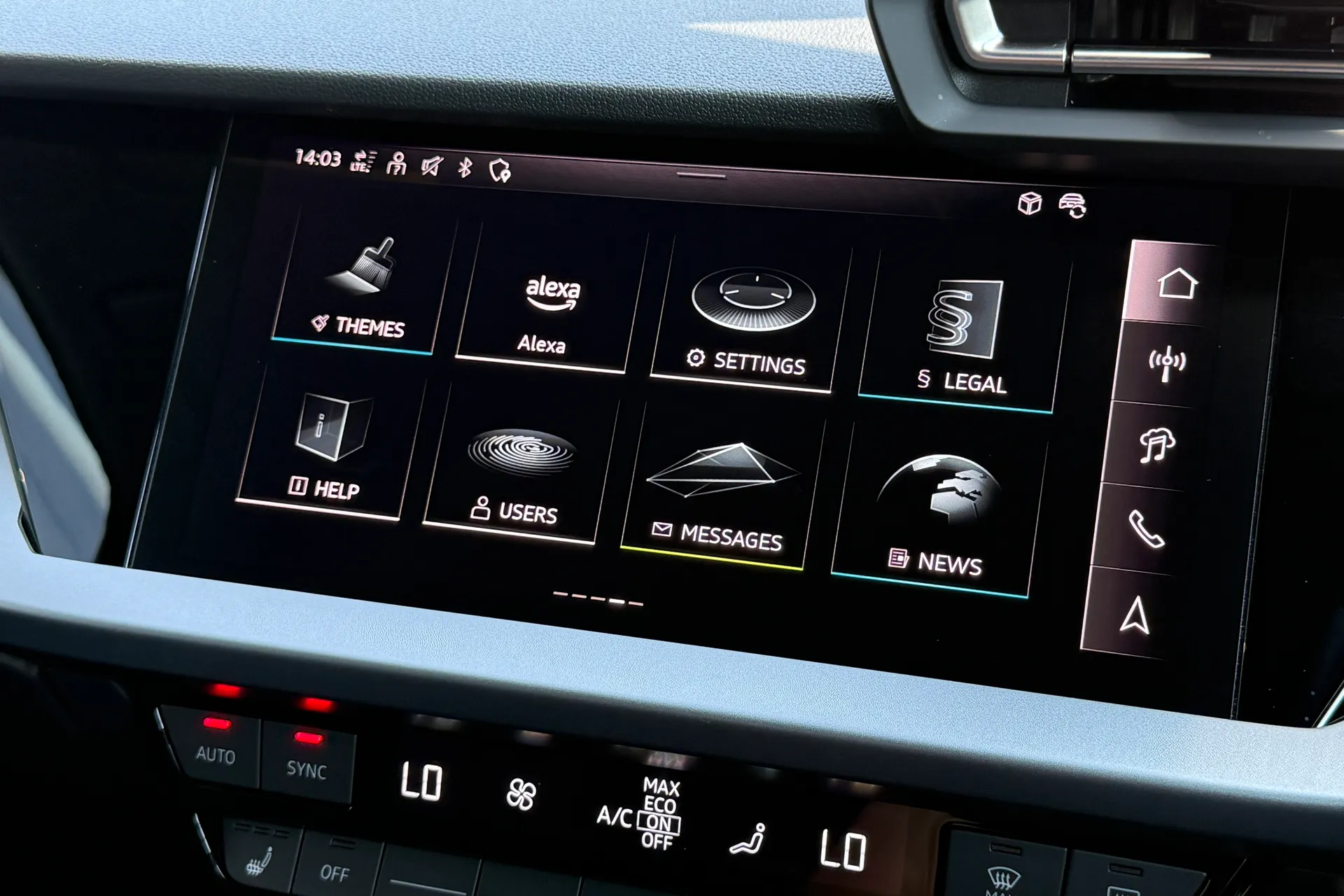 Audi A3 thumbnail image number 32
