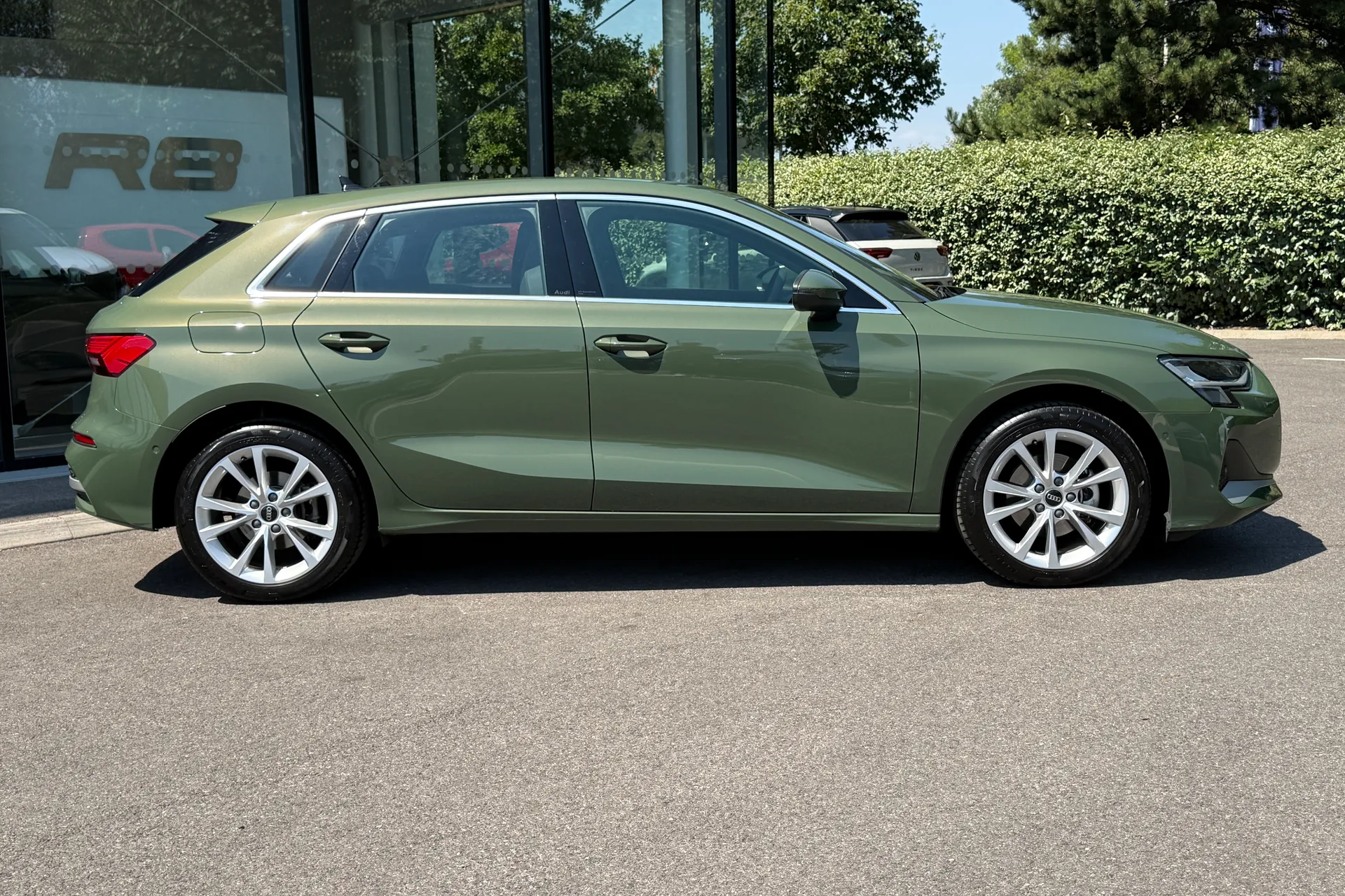 Audi A3 thumbnail image number 2