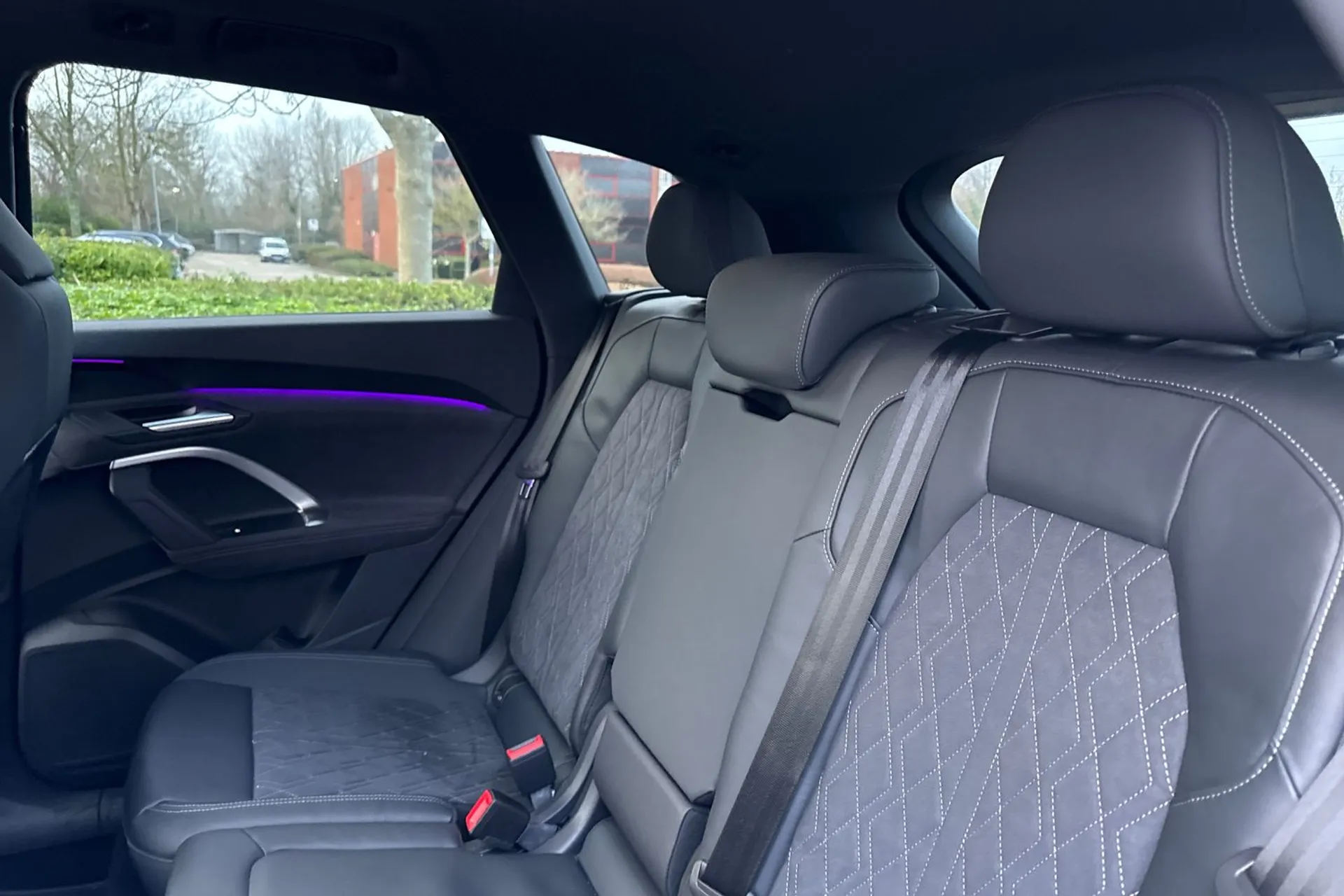 Audi Q5 thumbnail image number 37