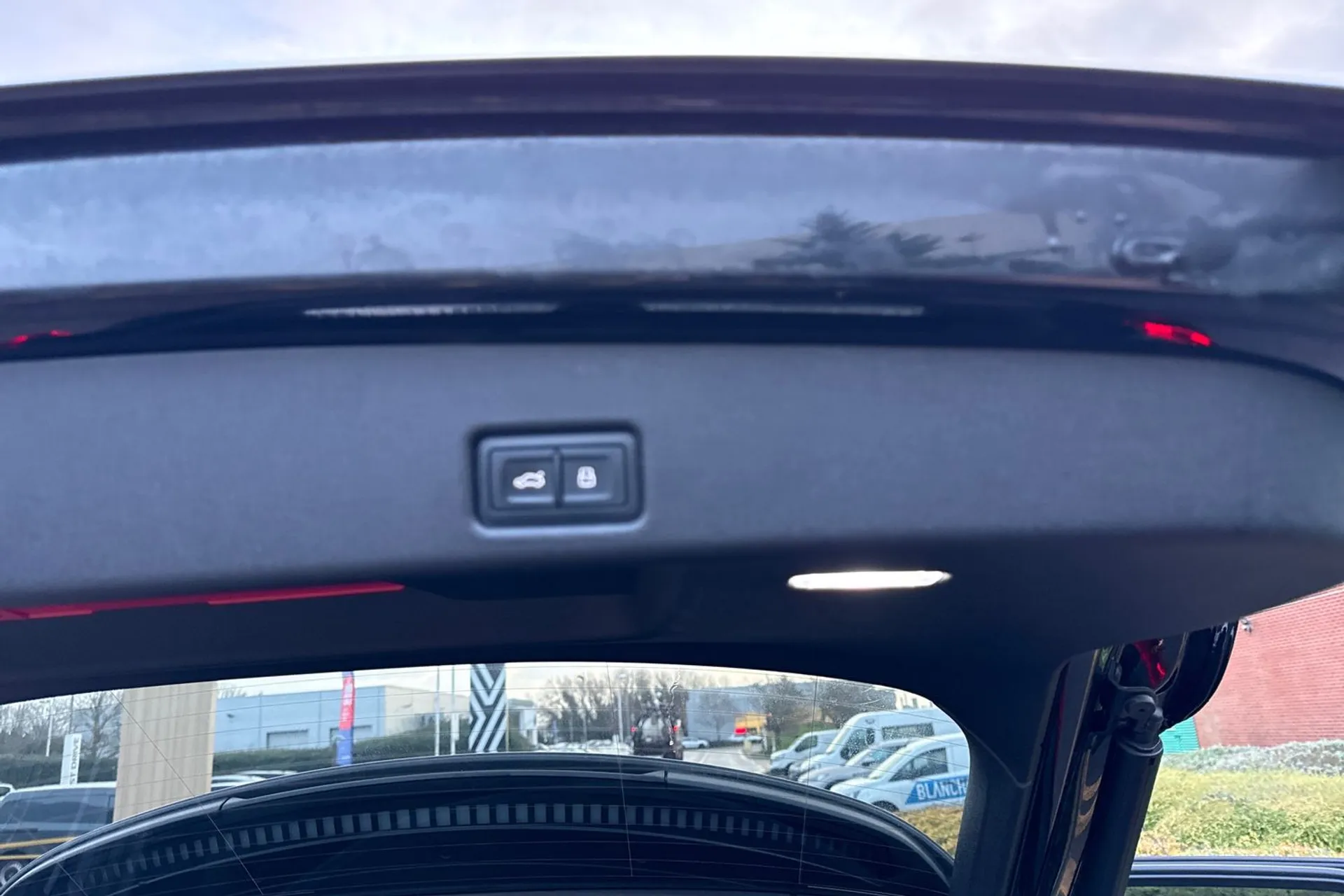 Audi Q5 thumbnail image number 19