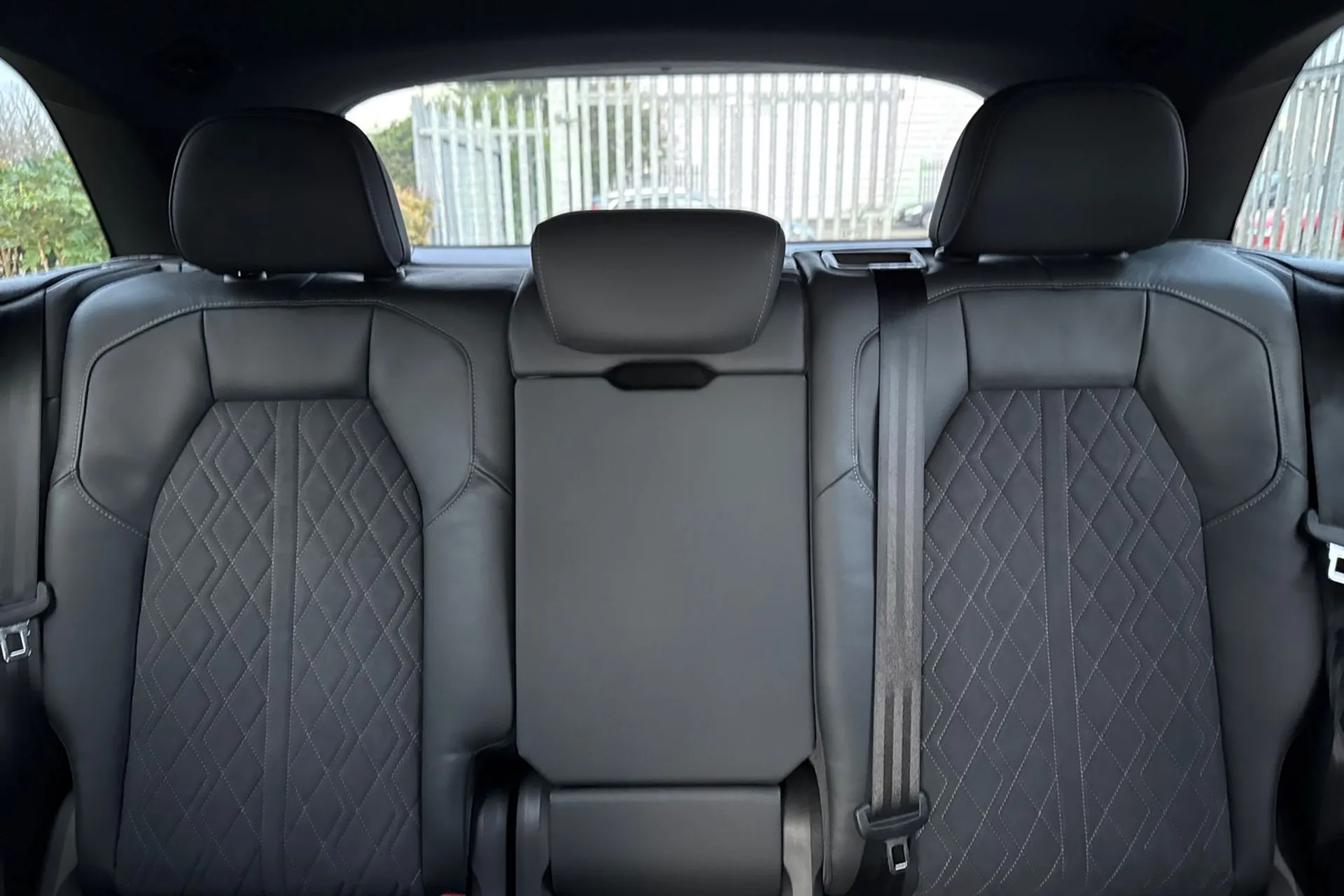 Audi Q5 thumbnail image number 39