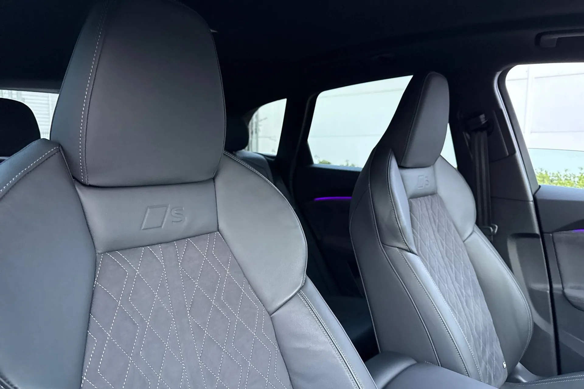 Audi Q5 thumbnail image number 23