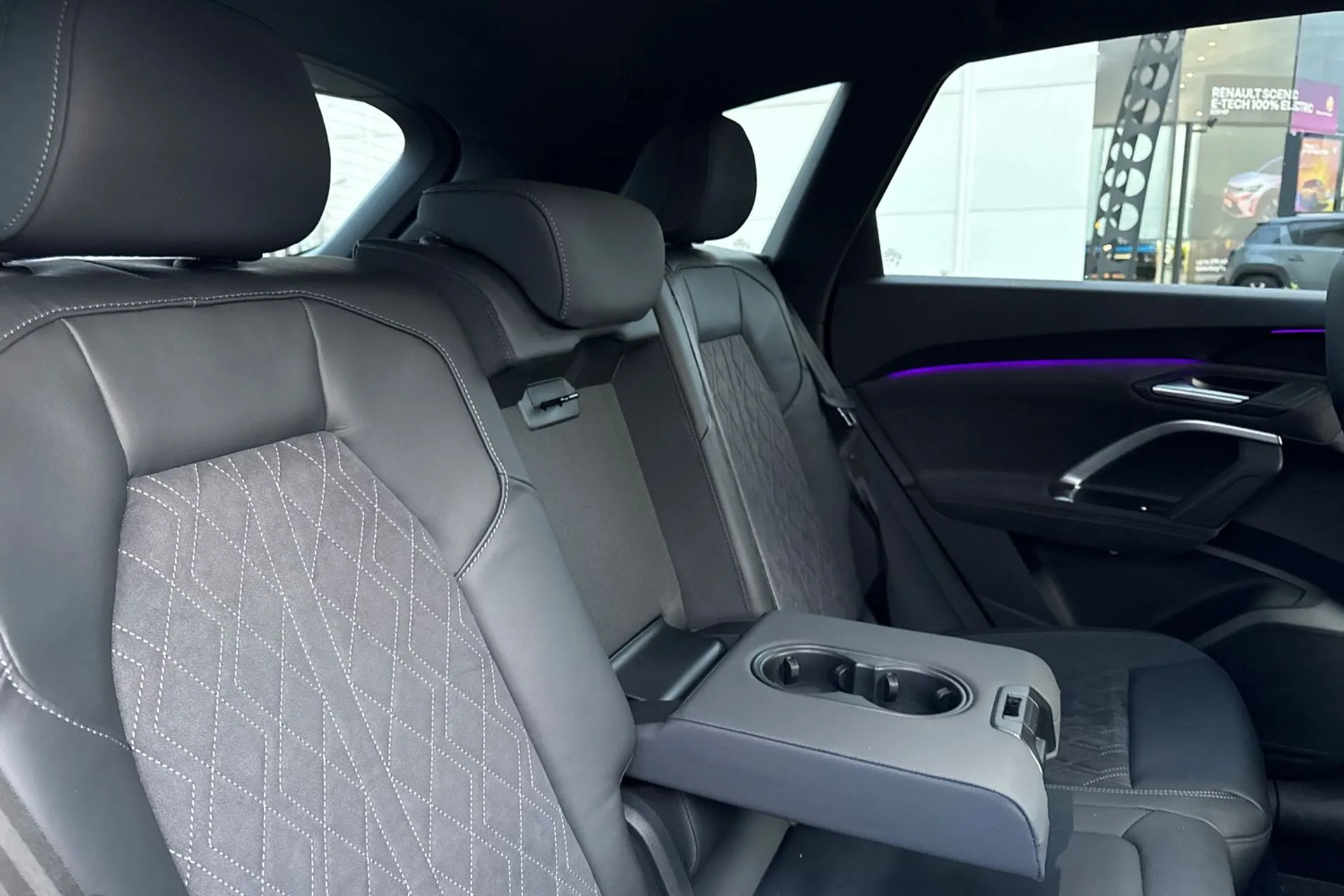 Audi Q5 thumbnail image number 21