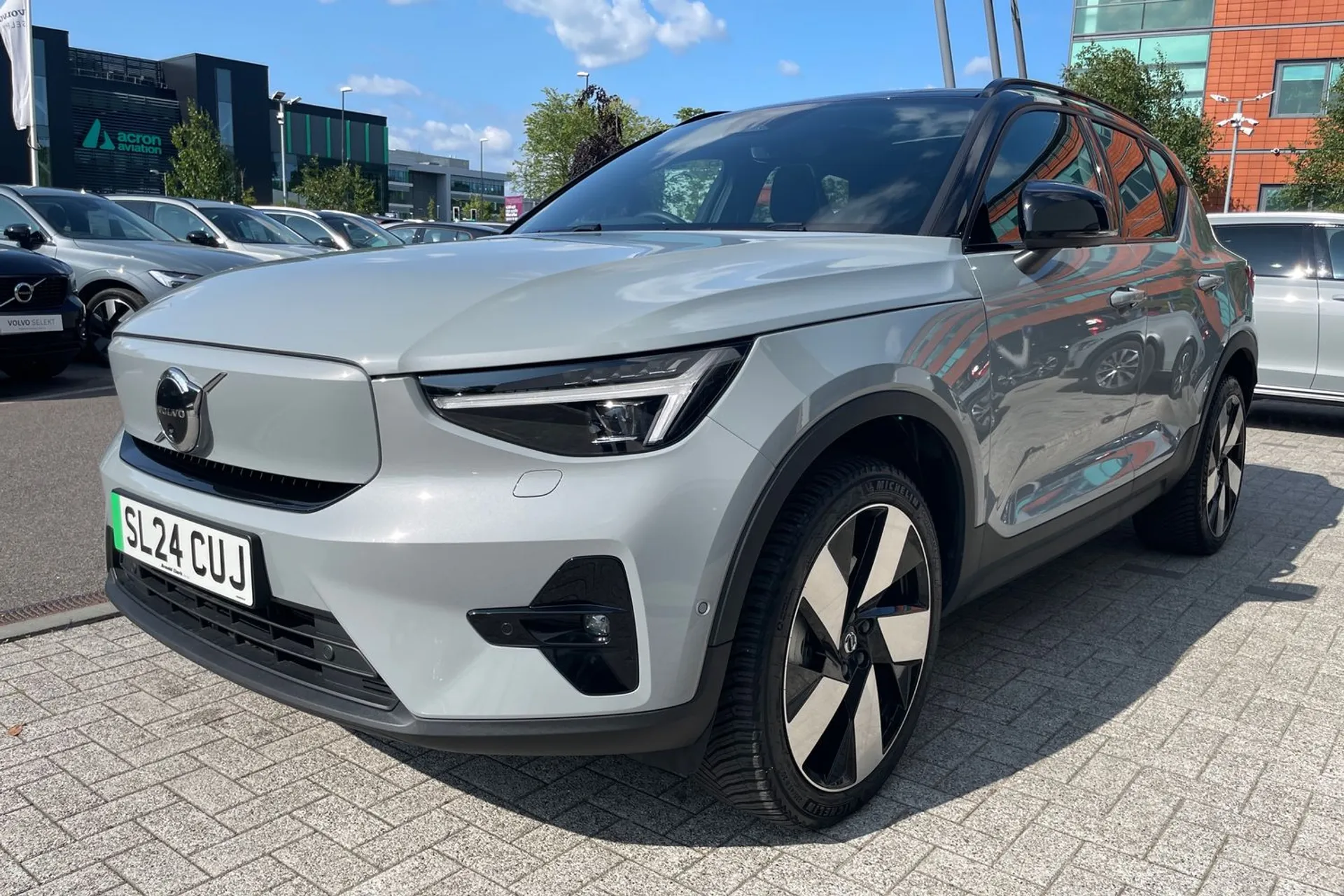 Volvo XC40 thumbnail image number 11
