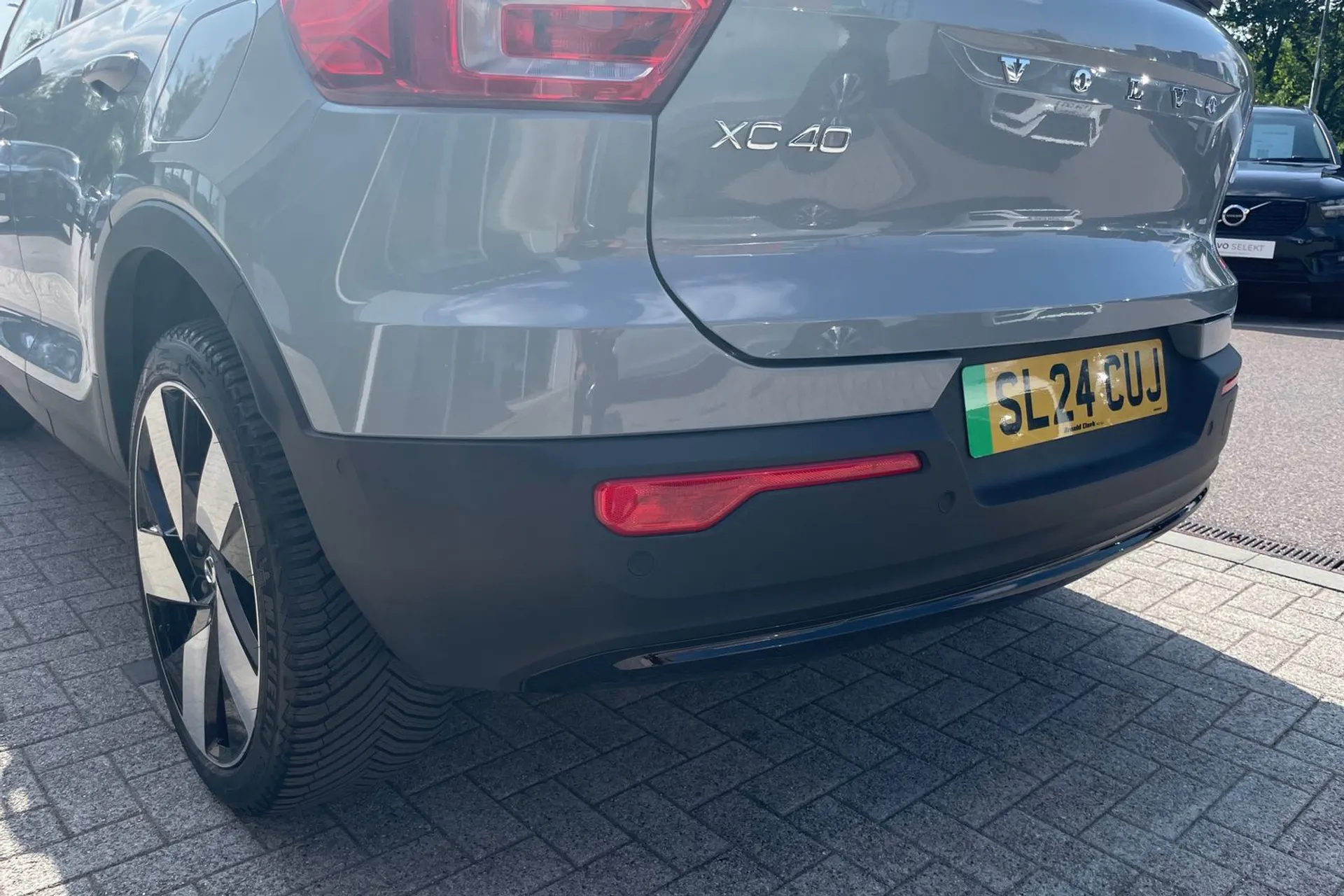 Volvo XC40 thumbnail image number 17