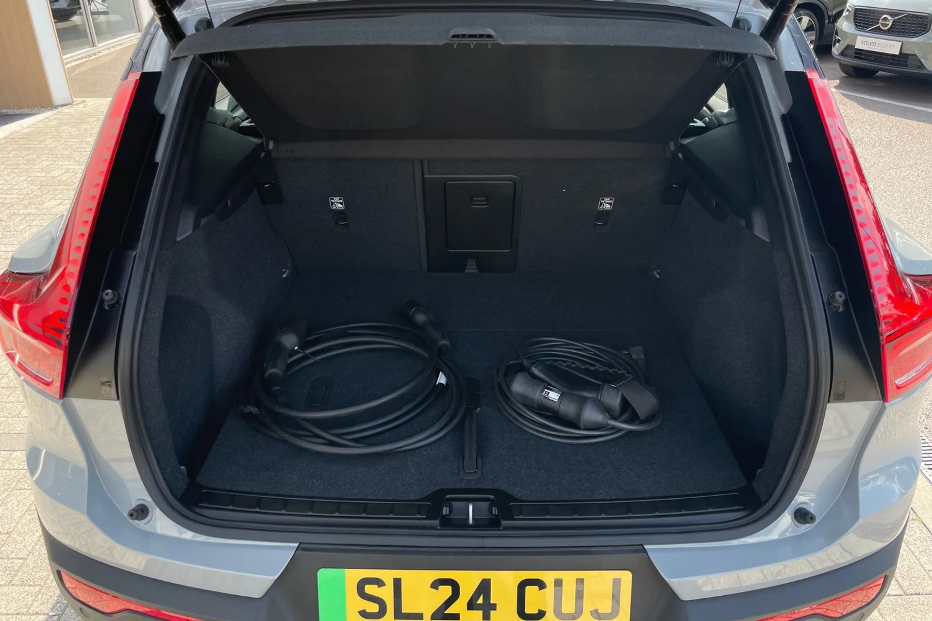 Volvo XC40 thumbnail image number 19
