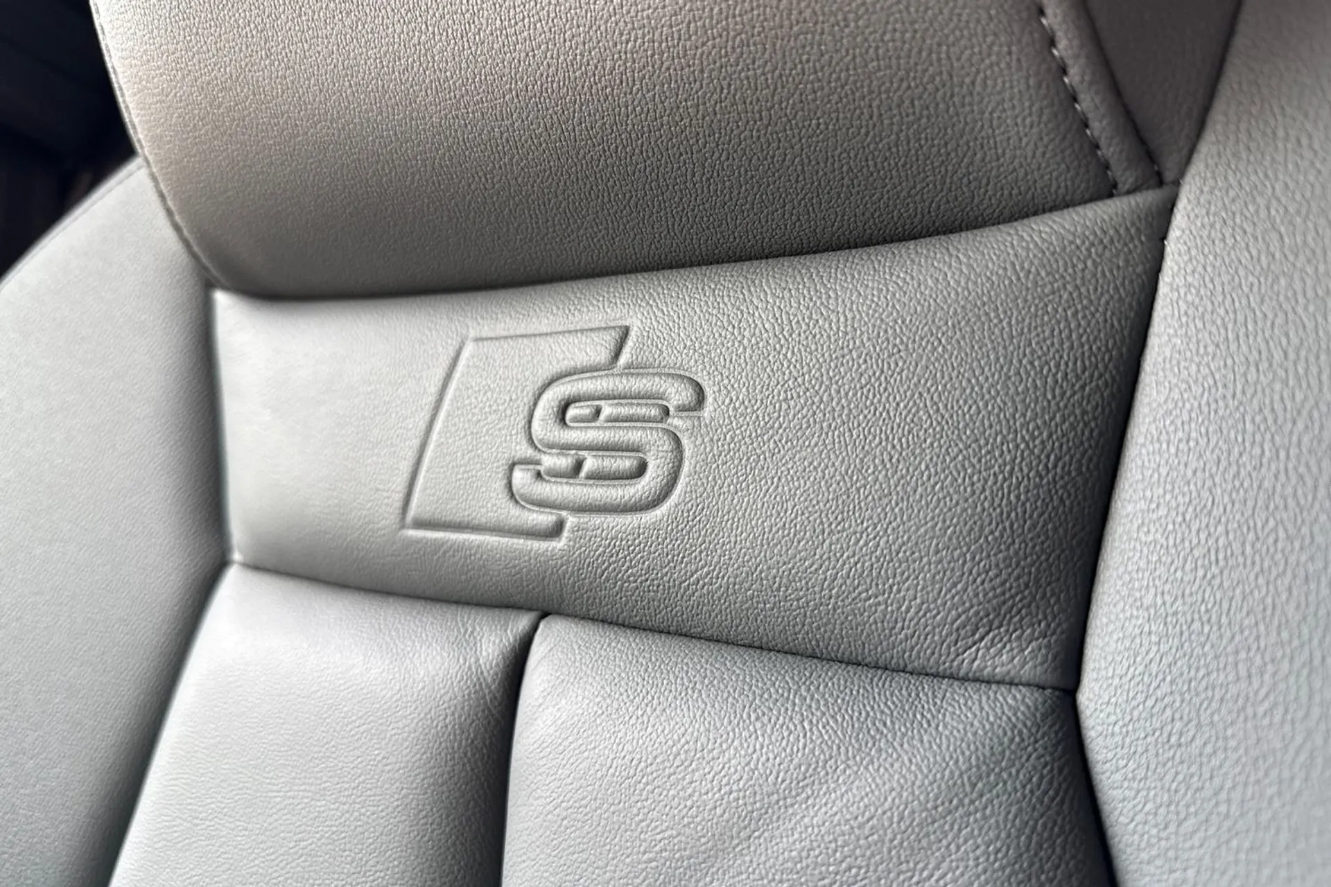 Audi A3 thumbnail image number 45