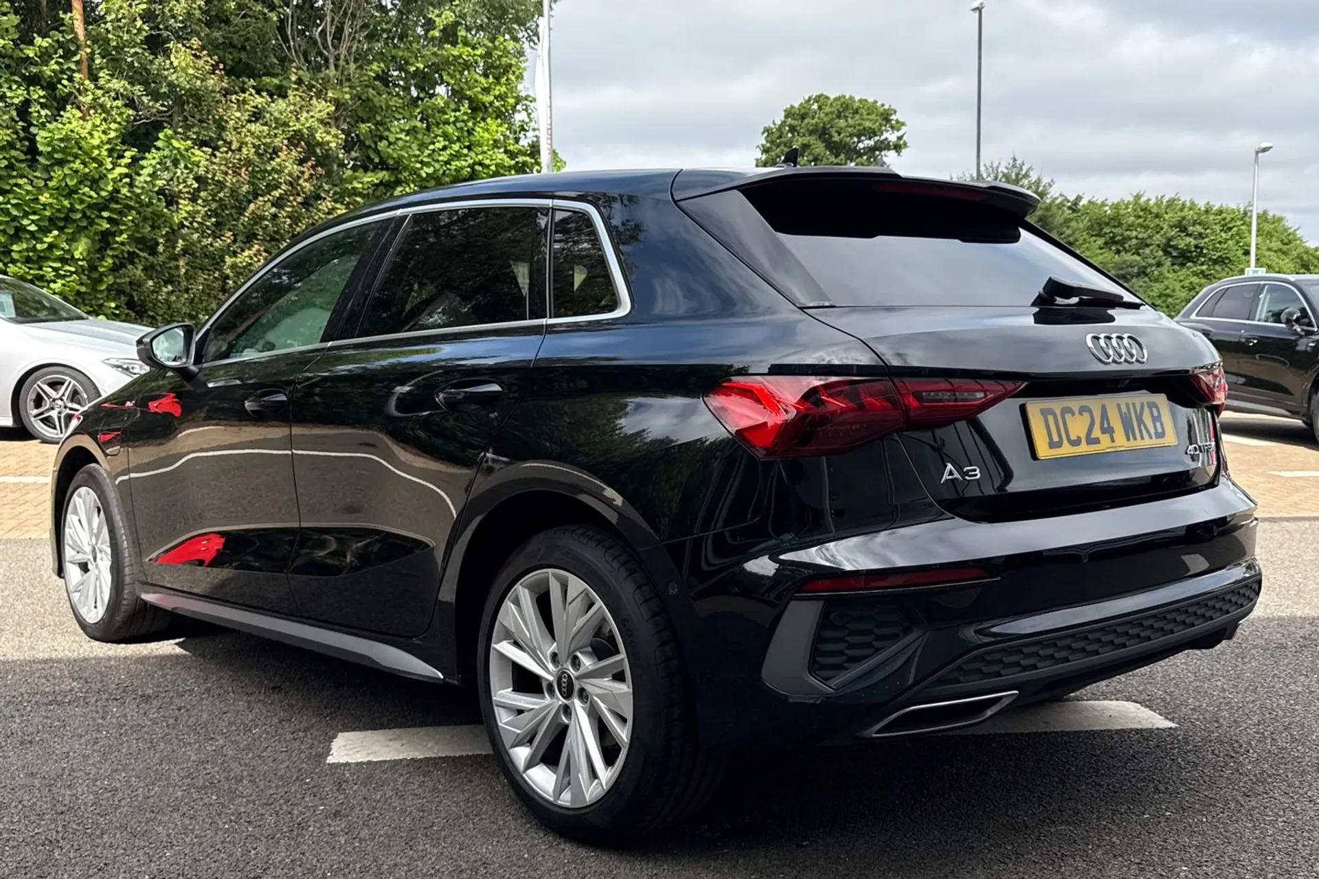 Audi A3 thumbnail image number 9