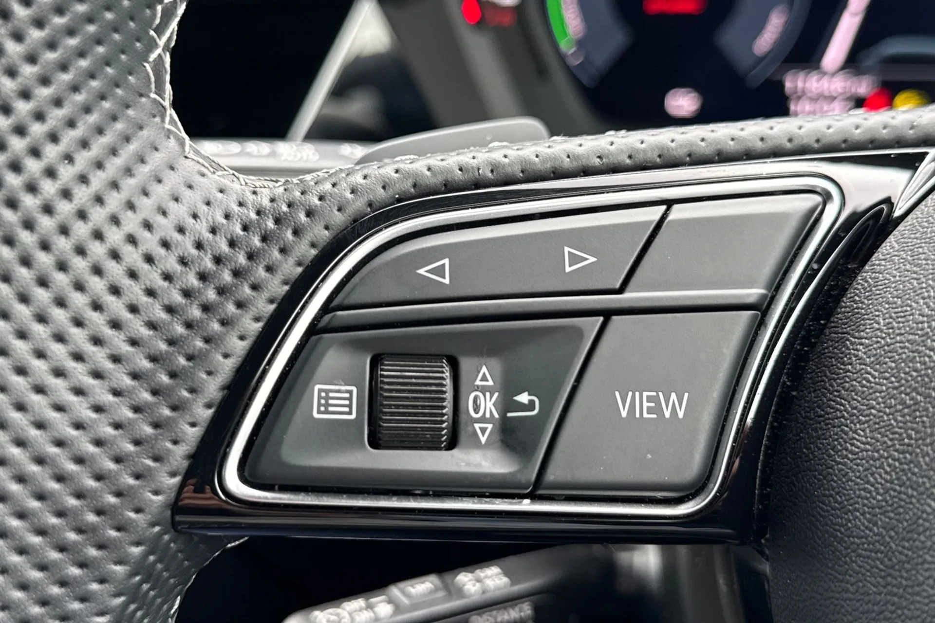 Audi A3 thumbnail image number 37