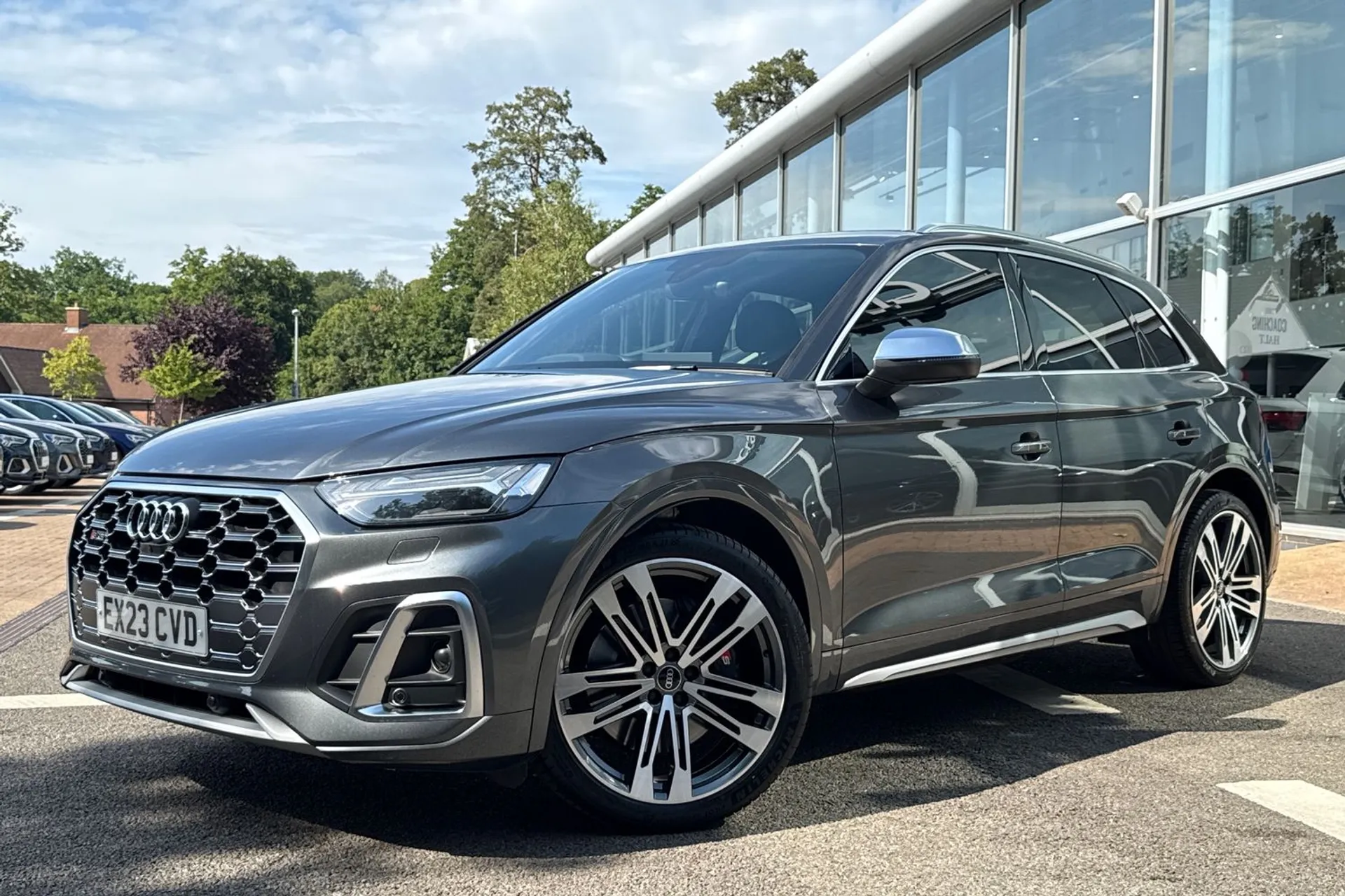 Audi Q5 thumbnail image number 11