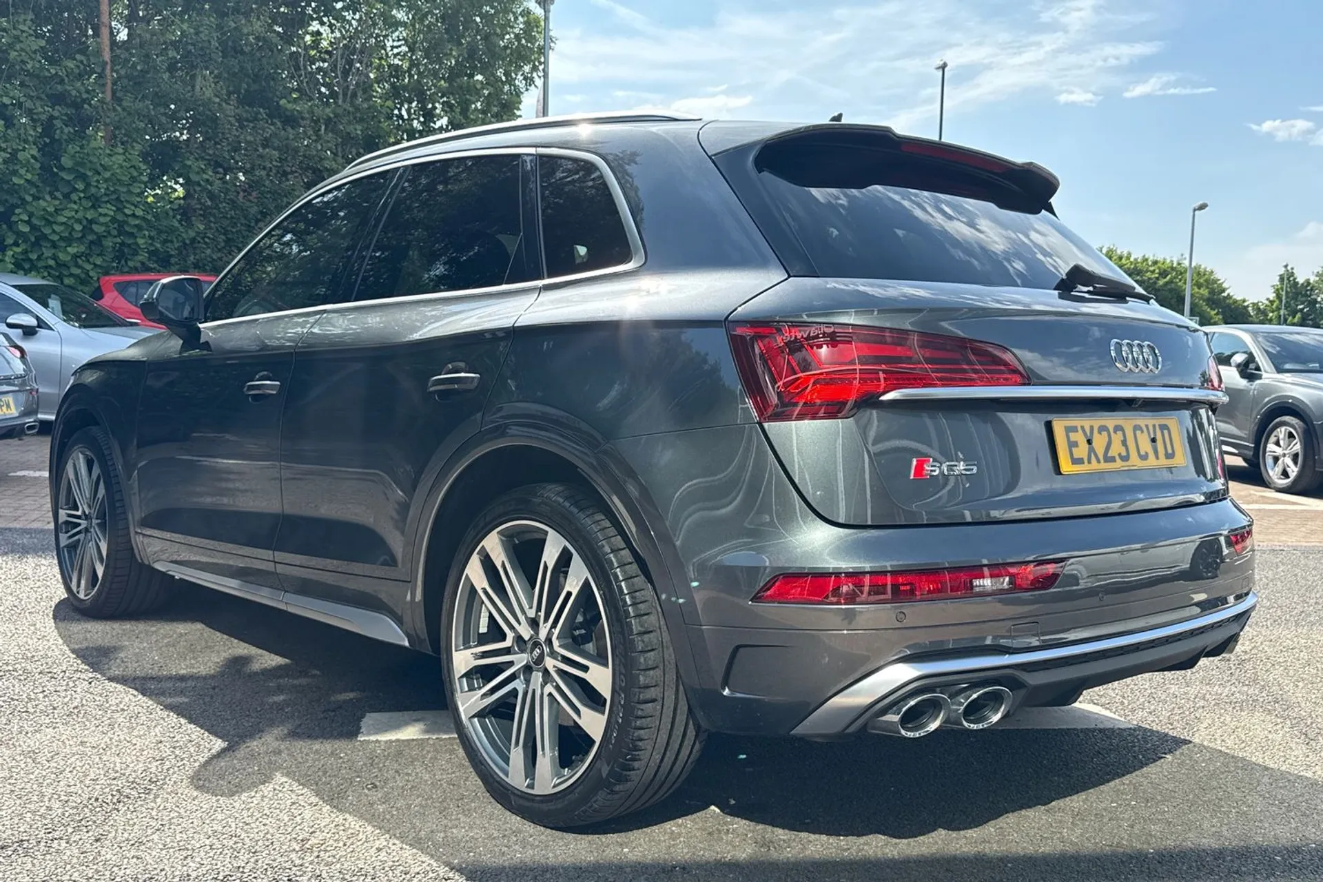 Audi Q5 thumbnail image number 9