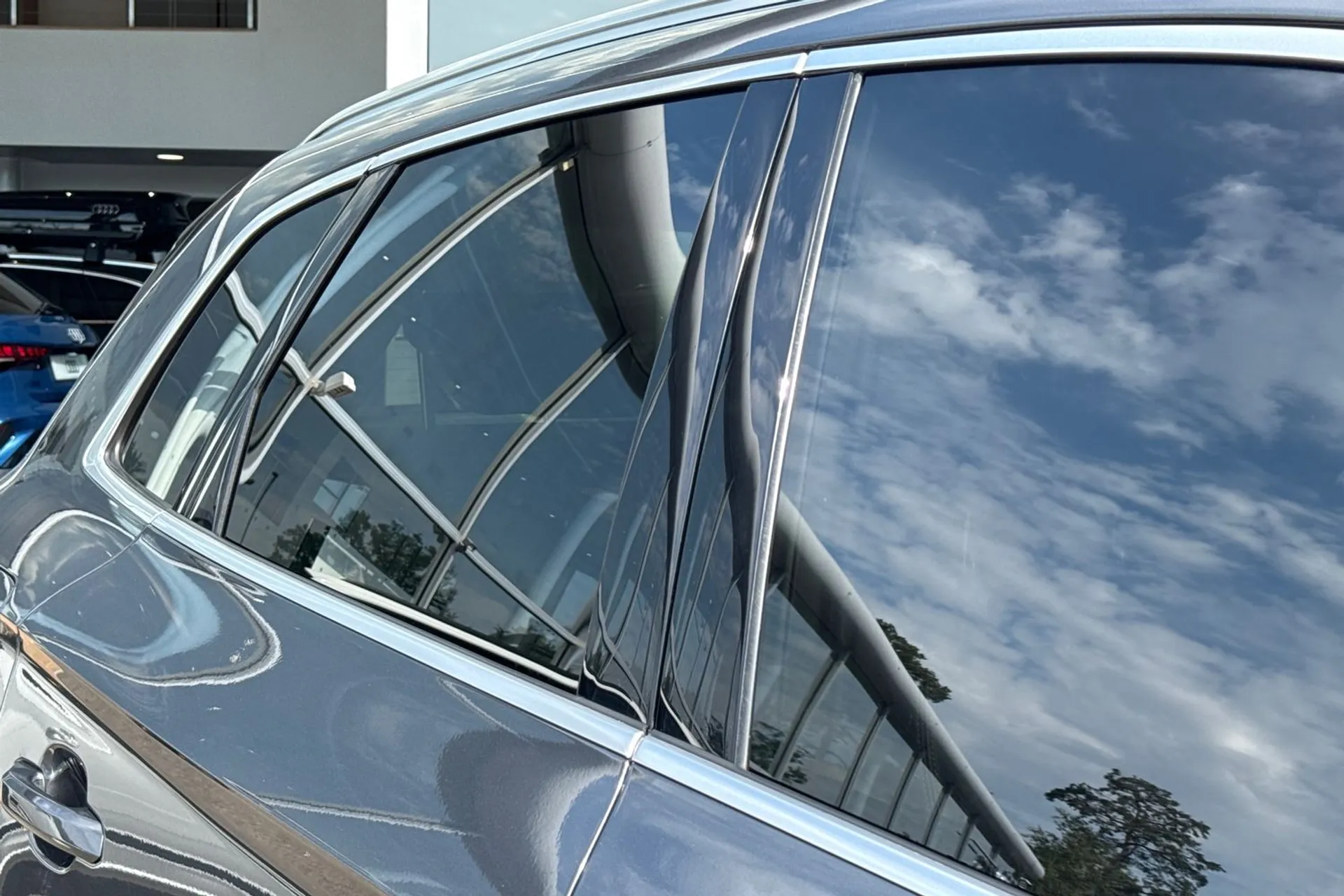 Audi Q5 thumbnail image number 14