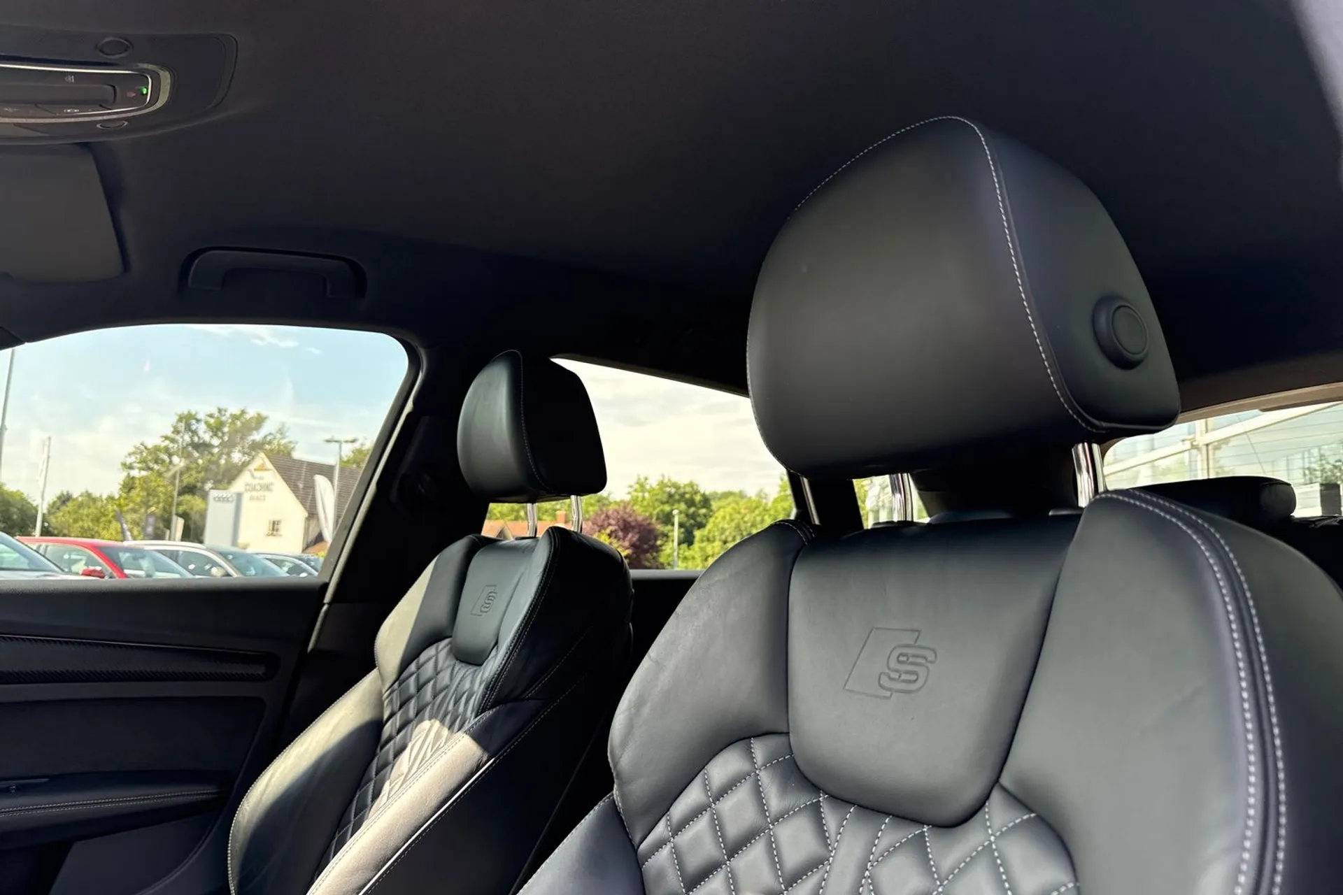 Audi Q5 thumbnail image number 29