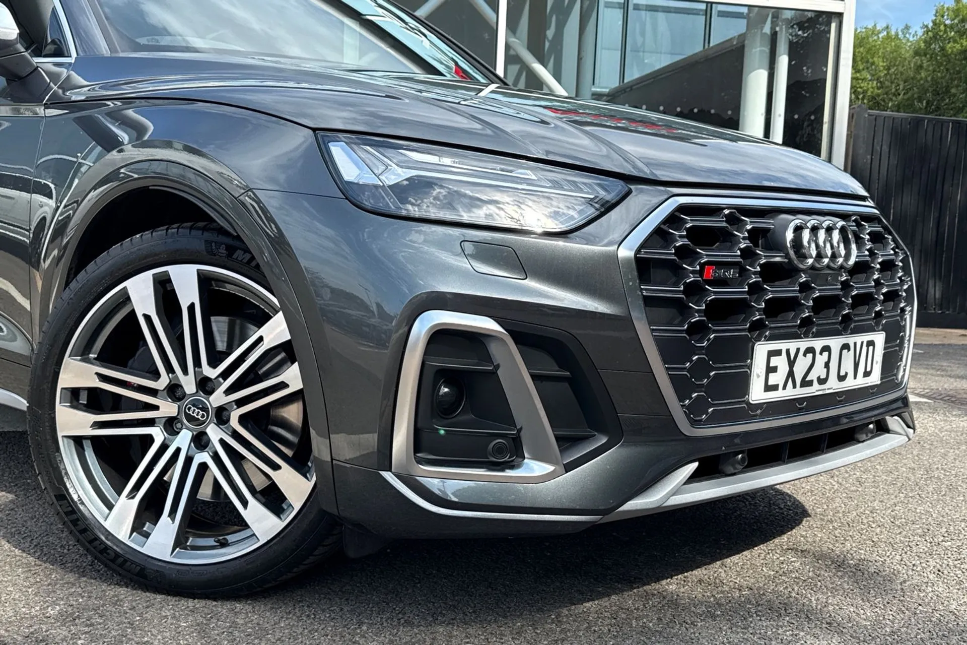 Audi Q5 thumbnail image number 6