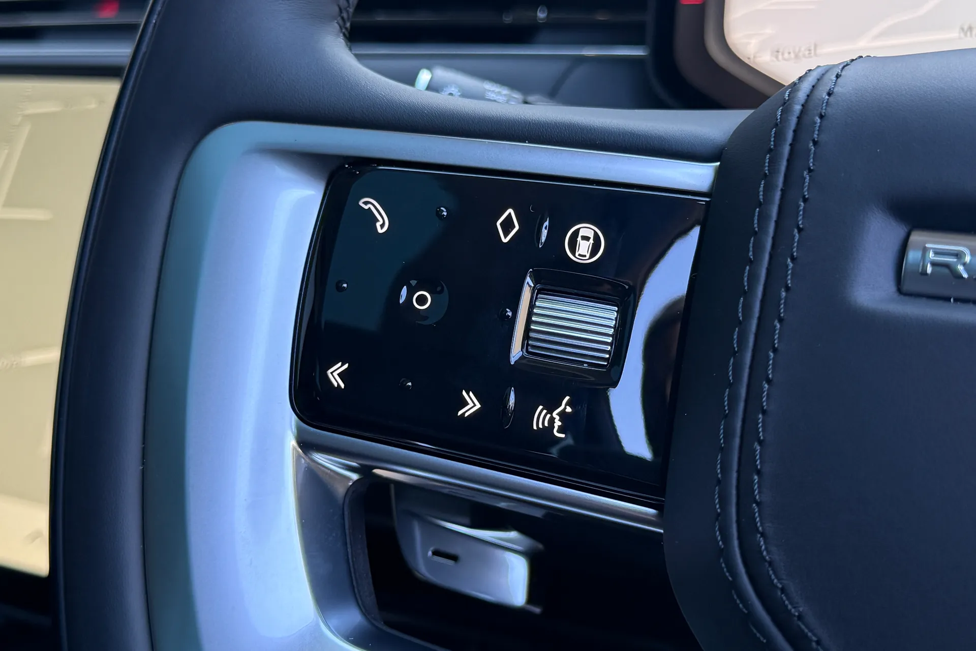 LAND ROVER RANGE ROVER thumbnail image number 55