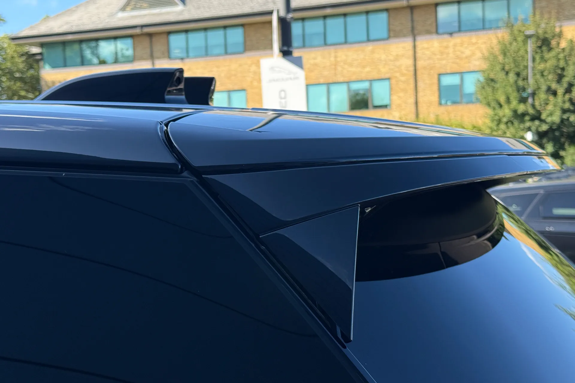 LAND ROVER RANGE ROVER thumbnail image number 19