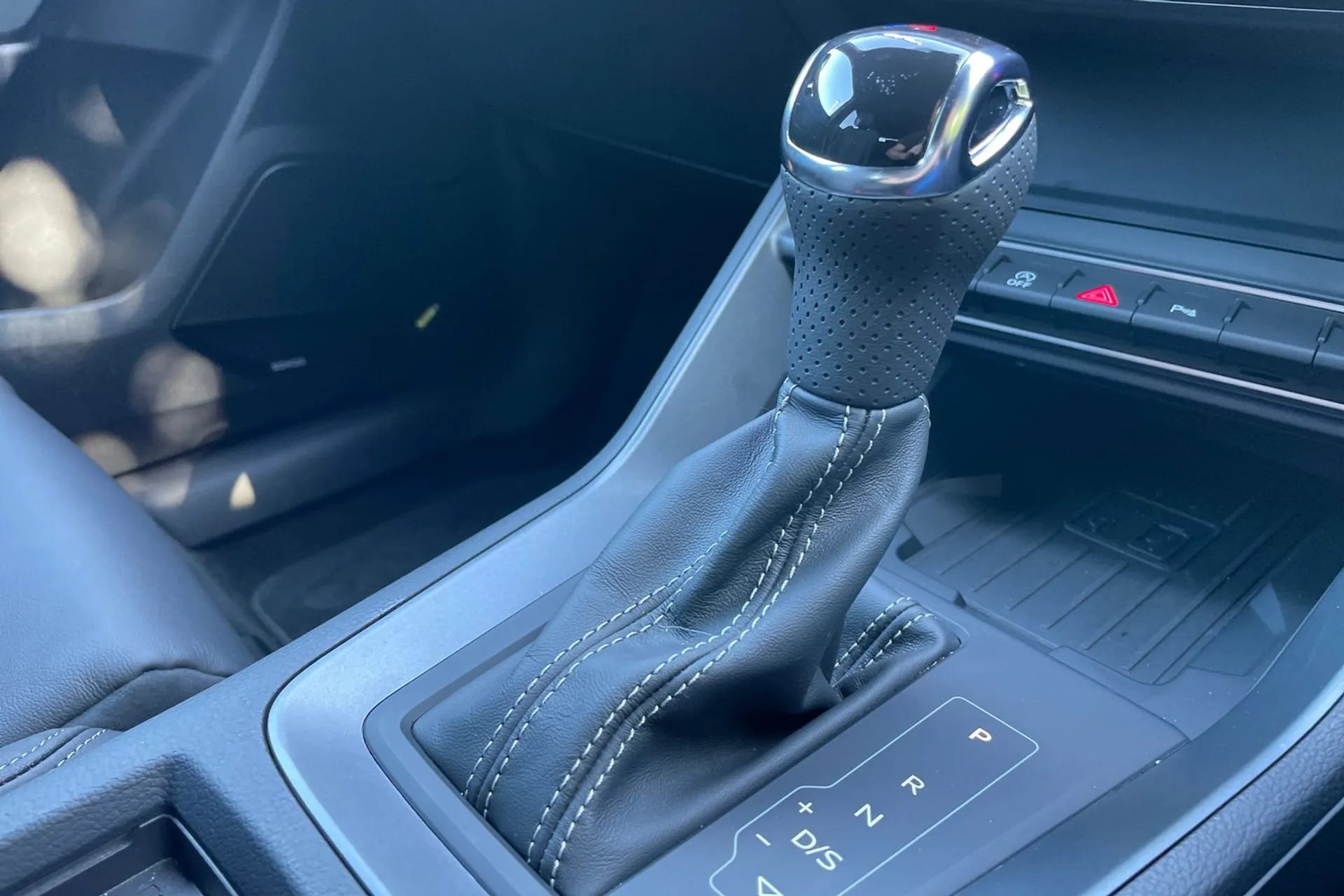 Audi Q3 thumbnail image number 49