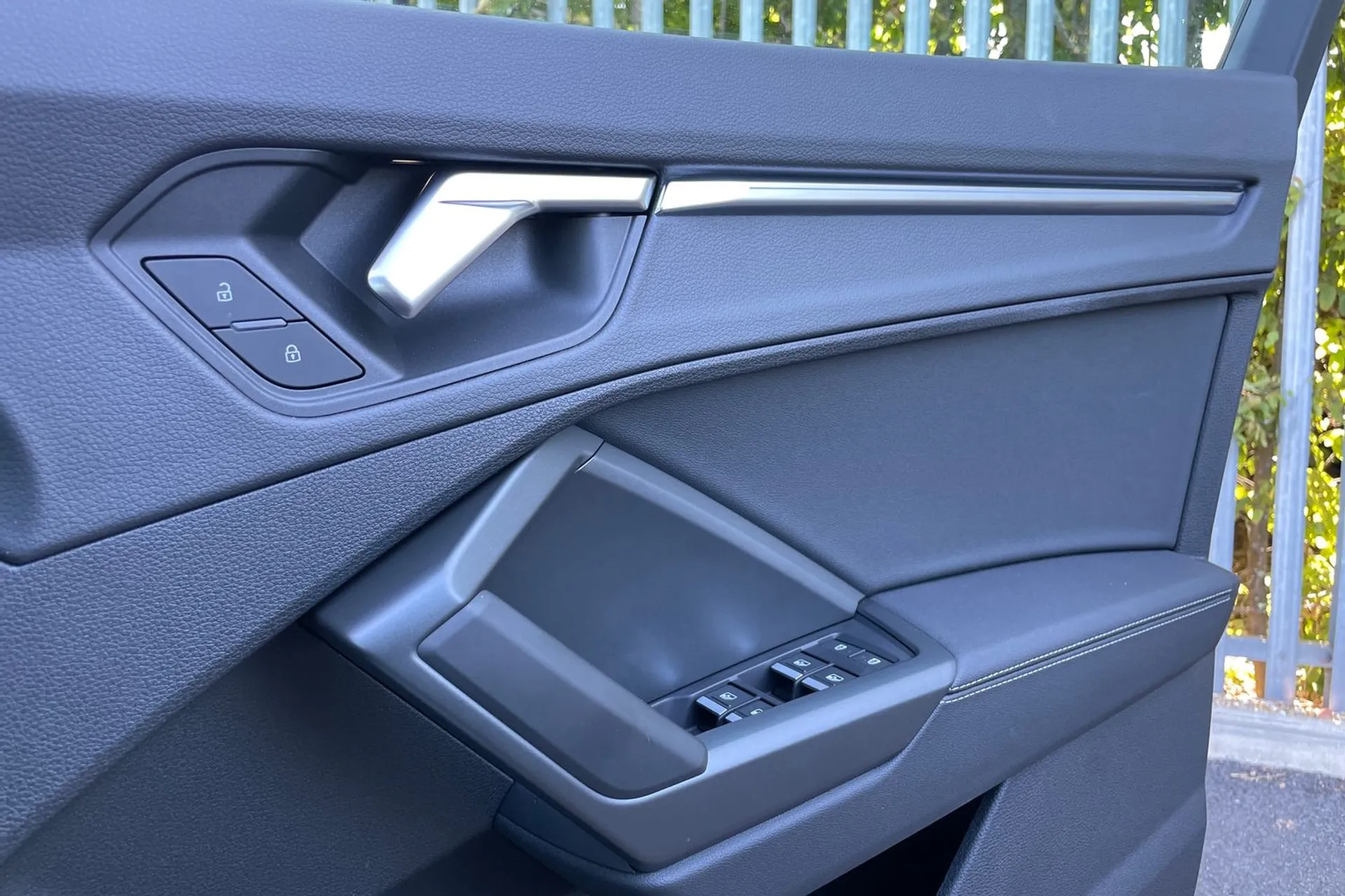 Audi Q3 thumbnail image number 44