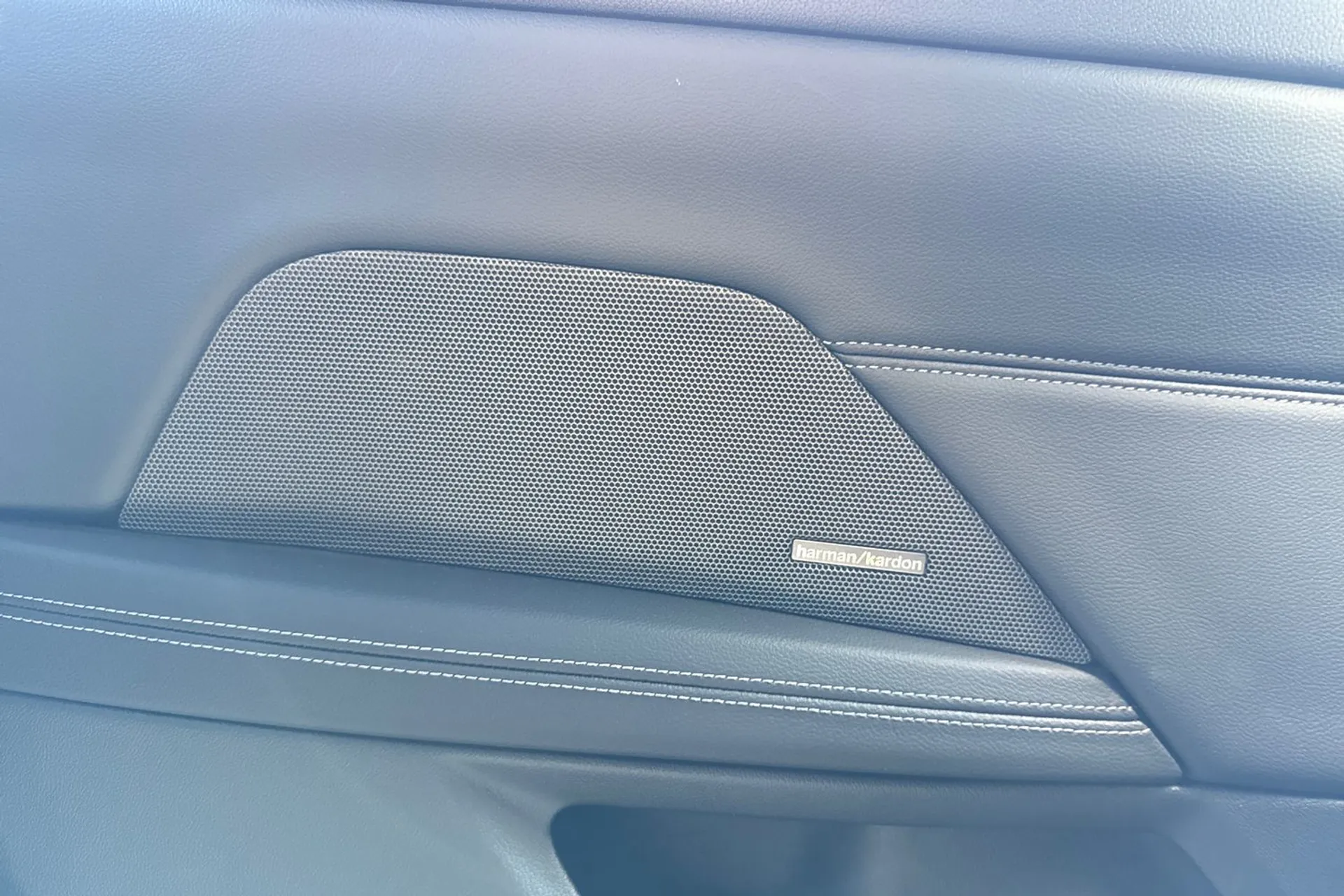 BMW 4 SERIES thumbnail image number 51