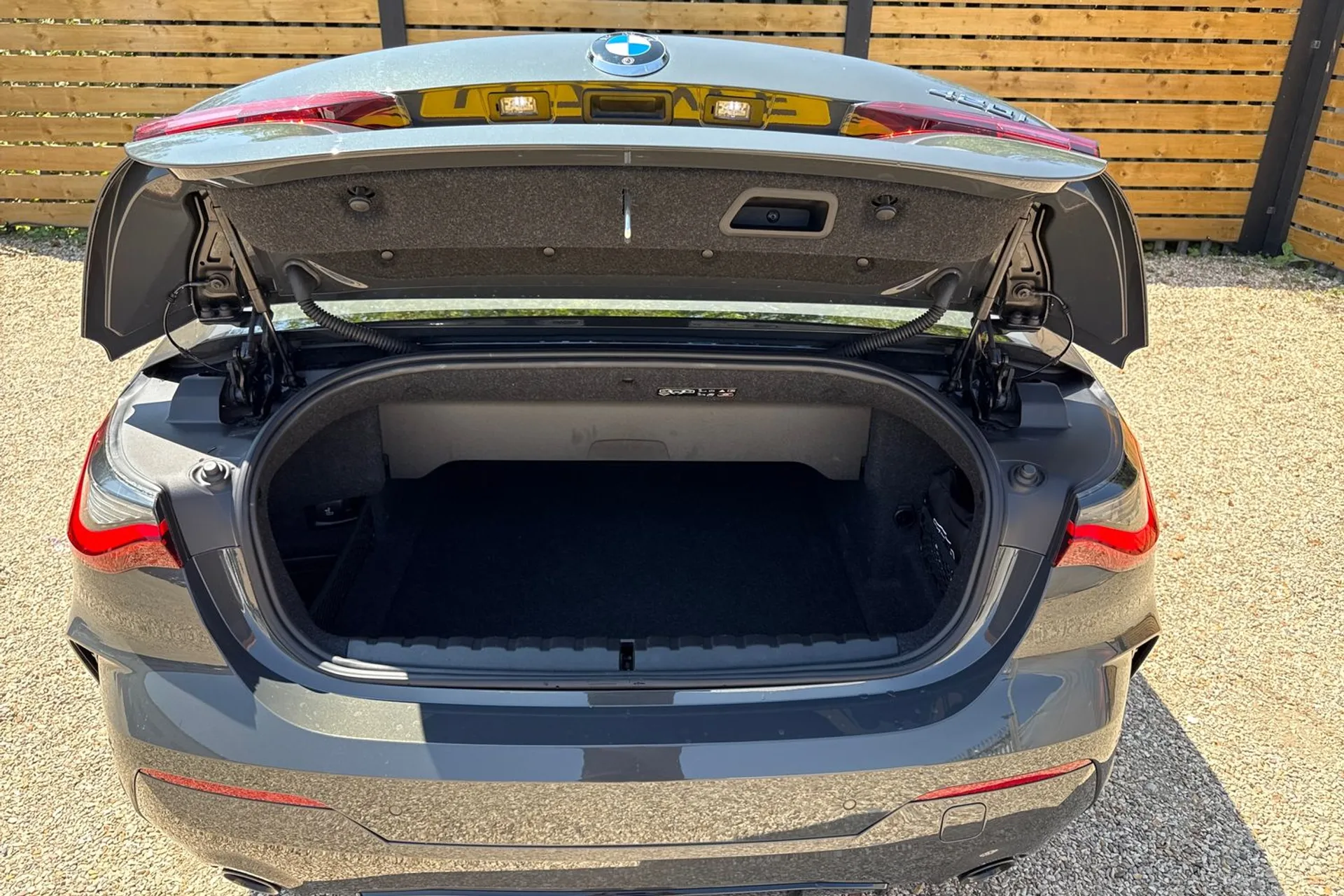 BMW 4 SERIES thumbnail image number 21