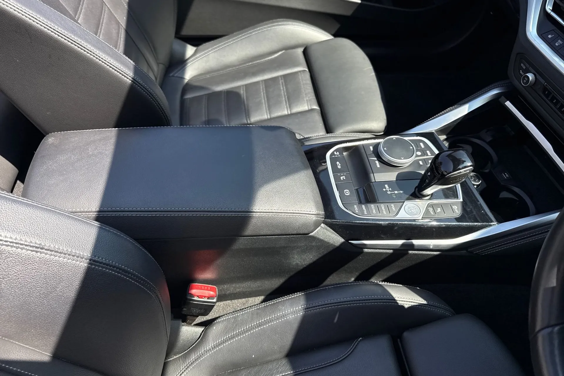 BMW 4 SERIES thumbnail image number 42
