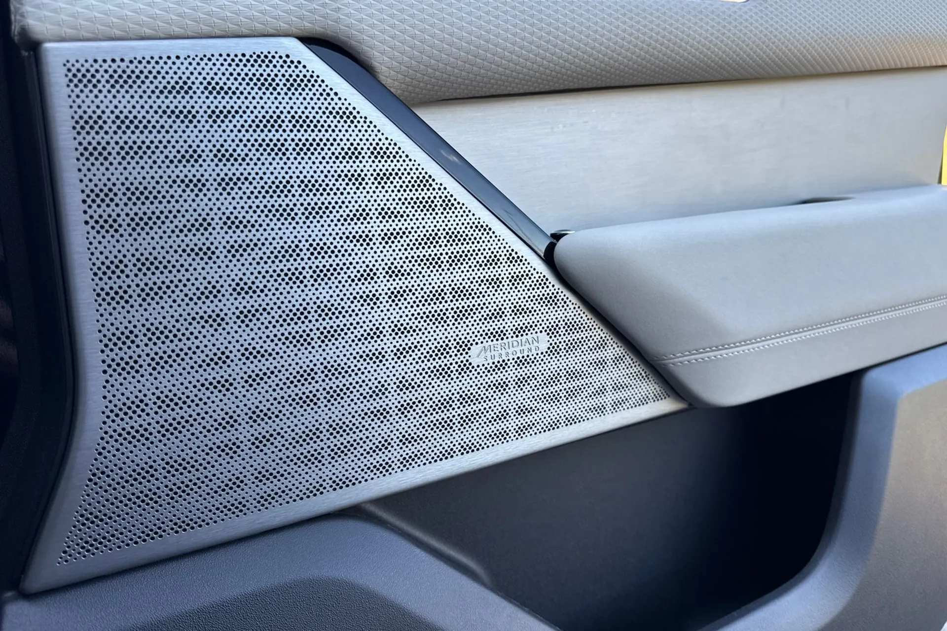LAND ROVER RANGE ROVER VELAR thumbnail image number 60
