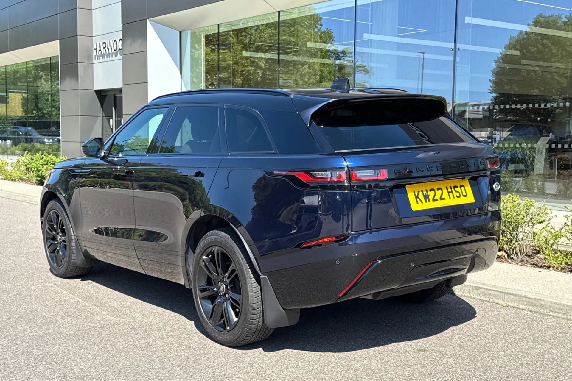 LAND ROVER RANGE ROVER VELAR thumbnail image number 14