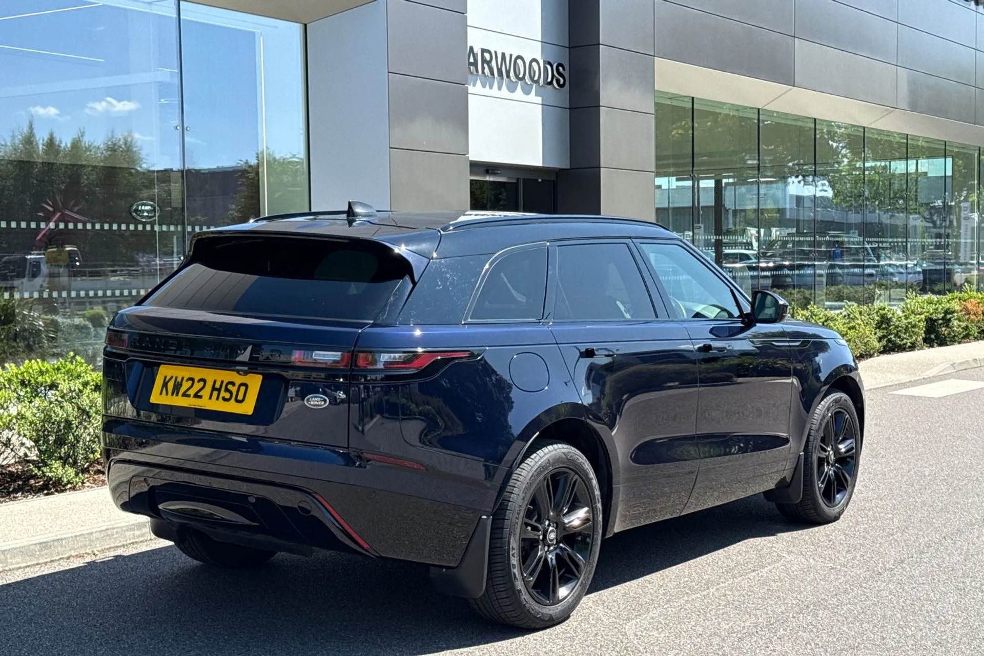 LAND ROVER RANGE ROVER VELAR thumbnail image number 10