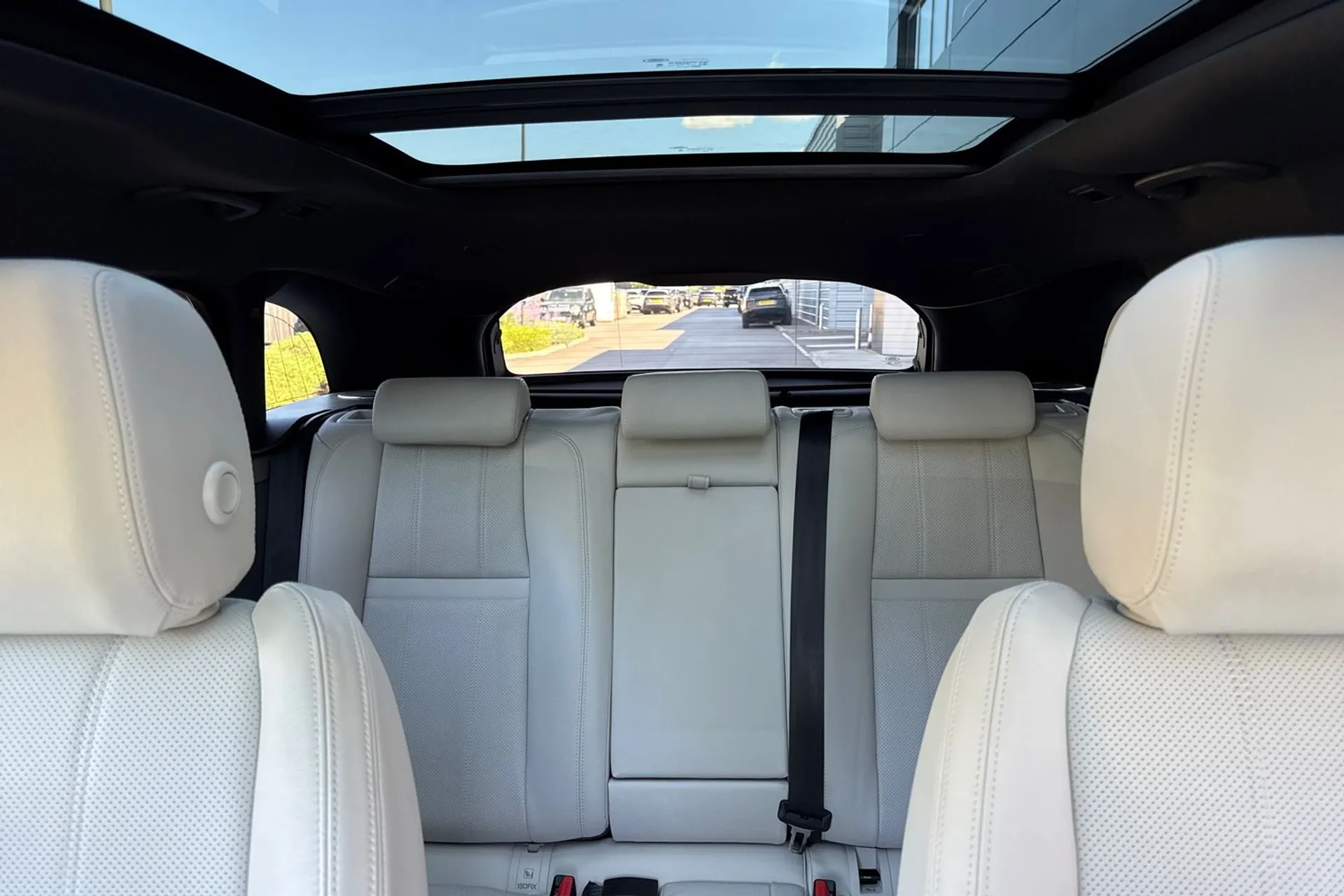 LAND ROVER RANGE ROVER VELAR thumbnail image number 40