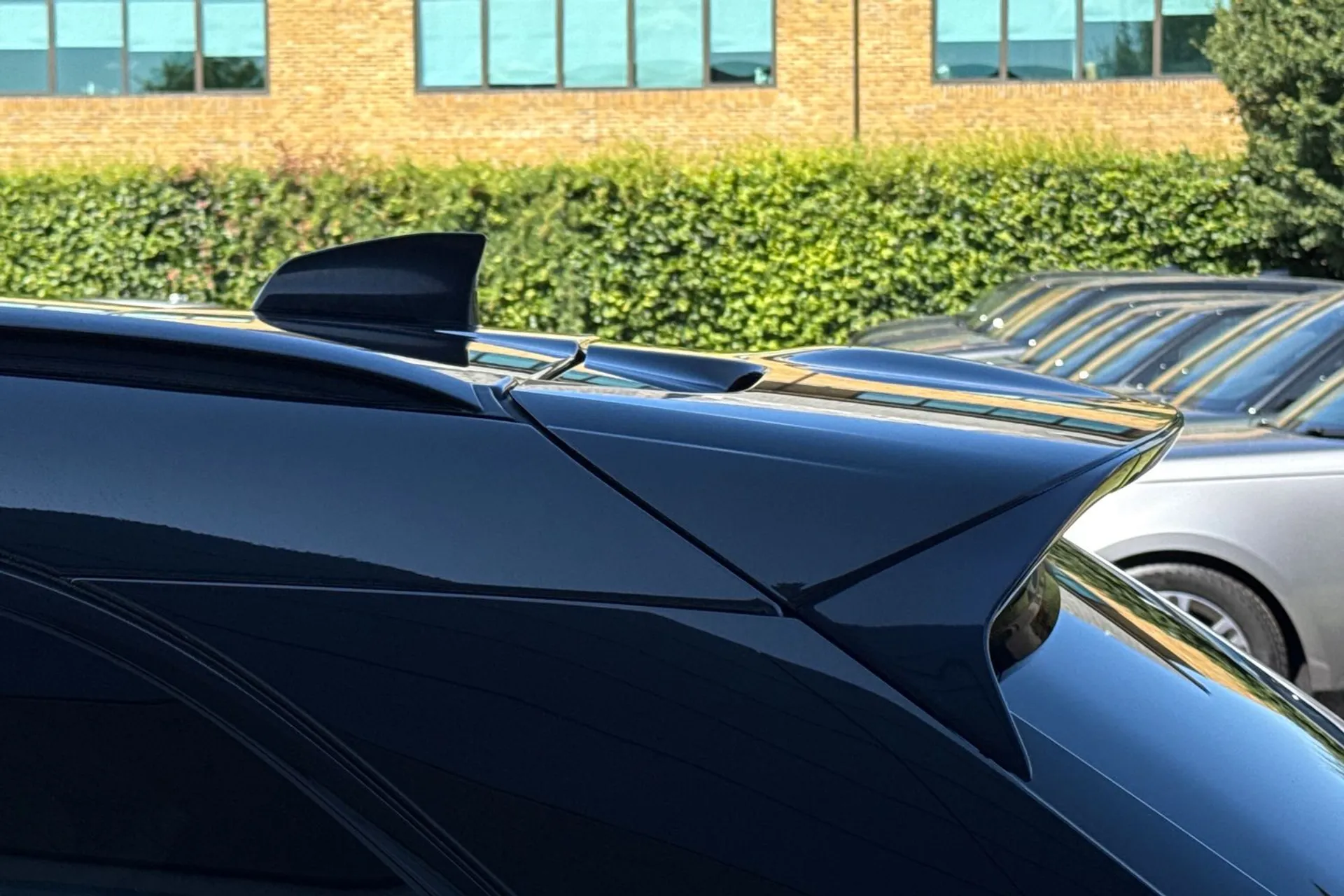 LAND ROVER RANGE ROVER VELAR thumbnail image number 21