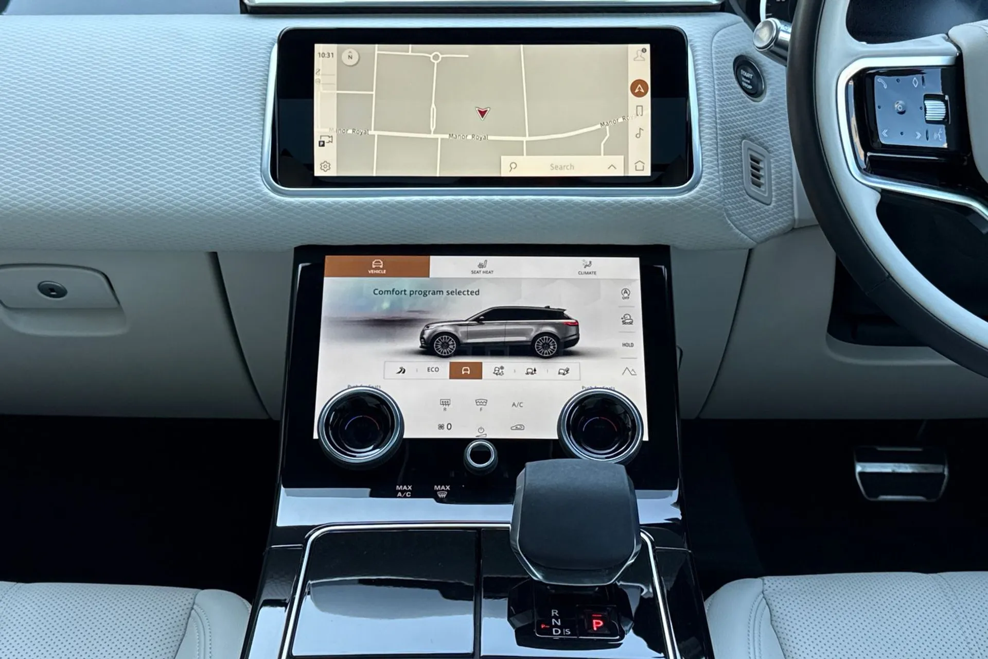 LAND ROVER RANGE ROVER VELAR thumbnail image number 29