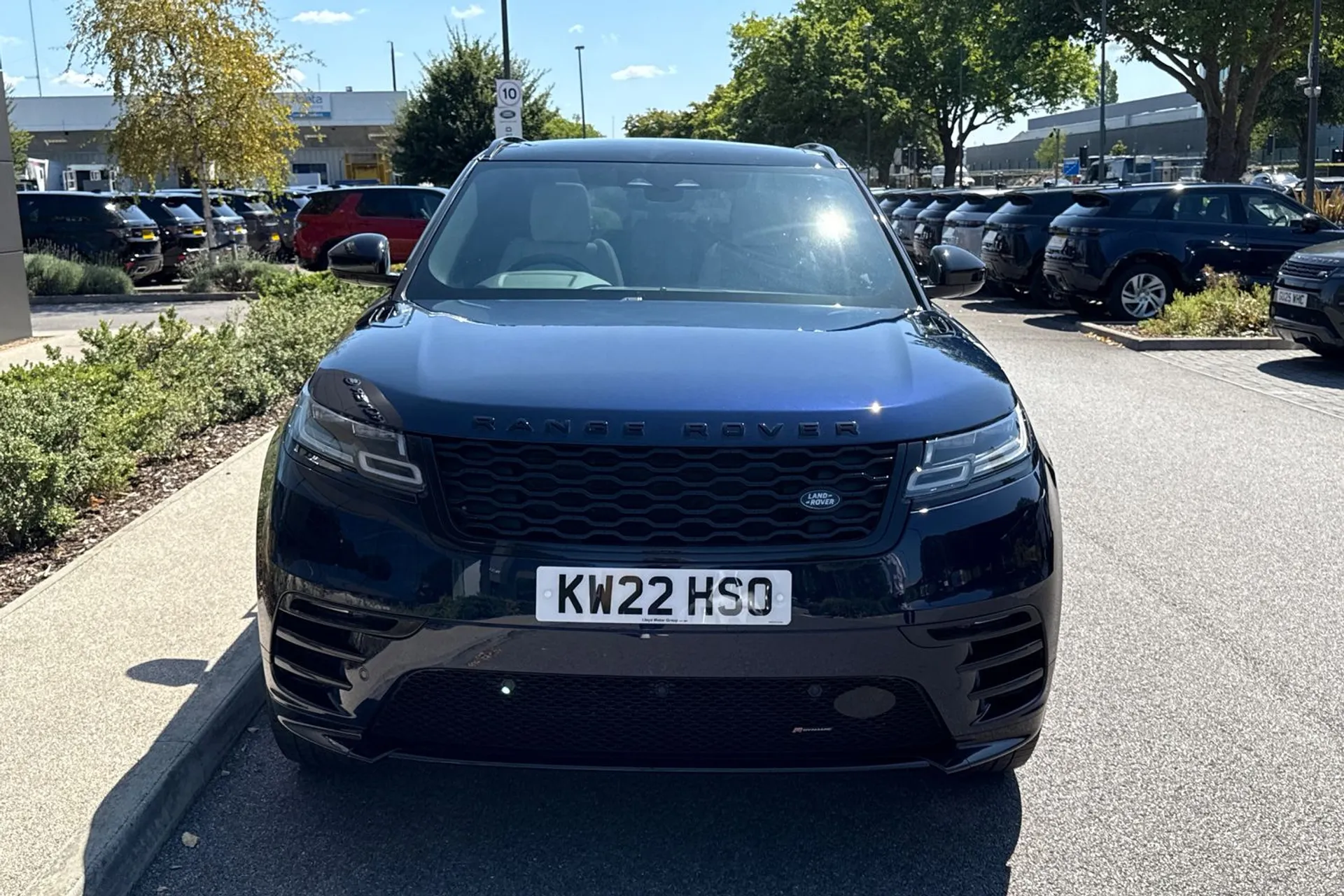 LAND ROVER RANGE ROVER VELAR thumbnail image number 17