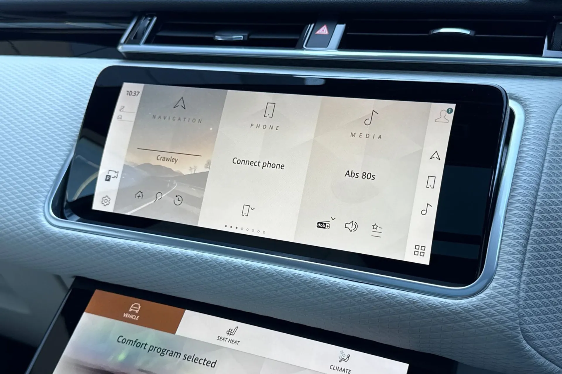 LAND ROVER RANGE ROVER VELAR thumbnail image number 57