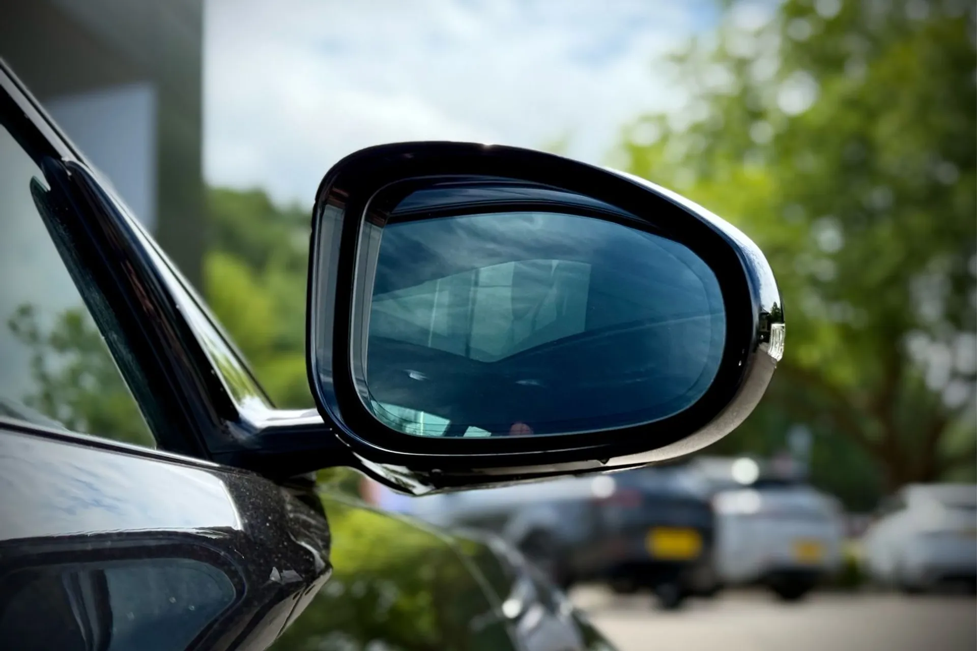Jaguar F-TYPE thumbnail image number 13