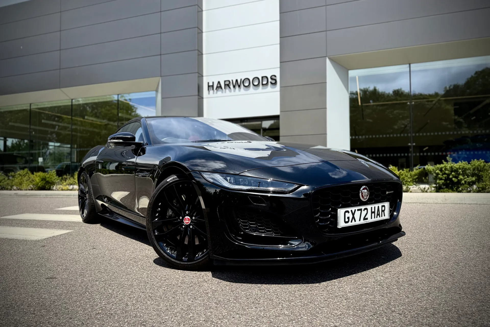 Jaguar F-TYPE thumbnail image number 8