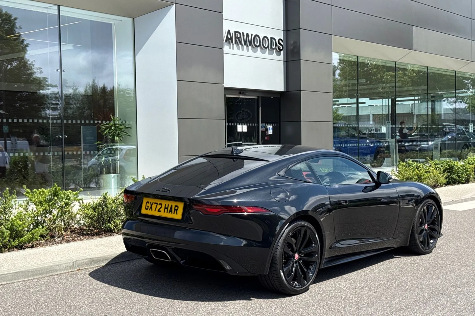 Jaguar F-TYPE thumbnail image number 10